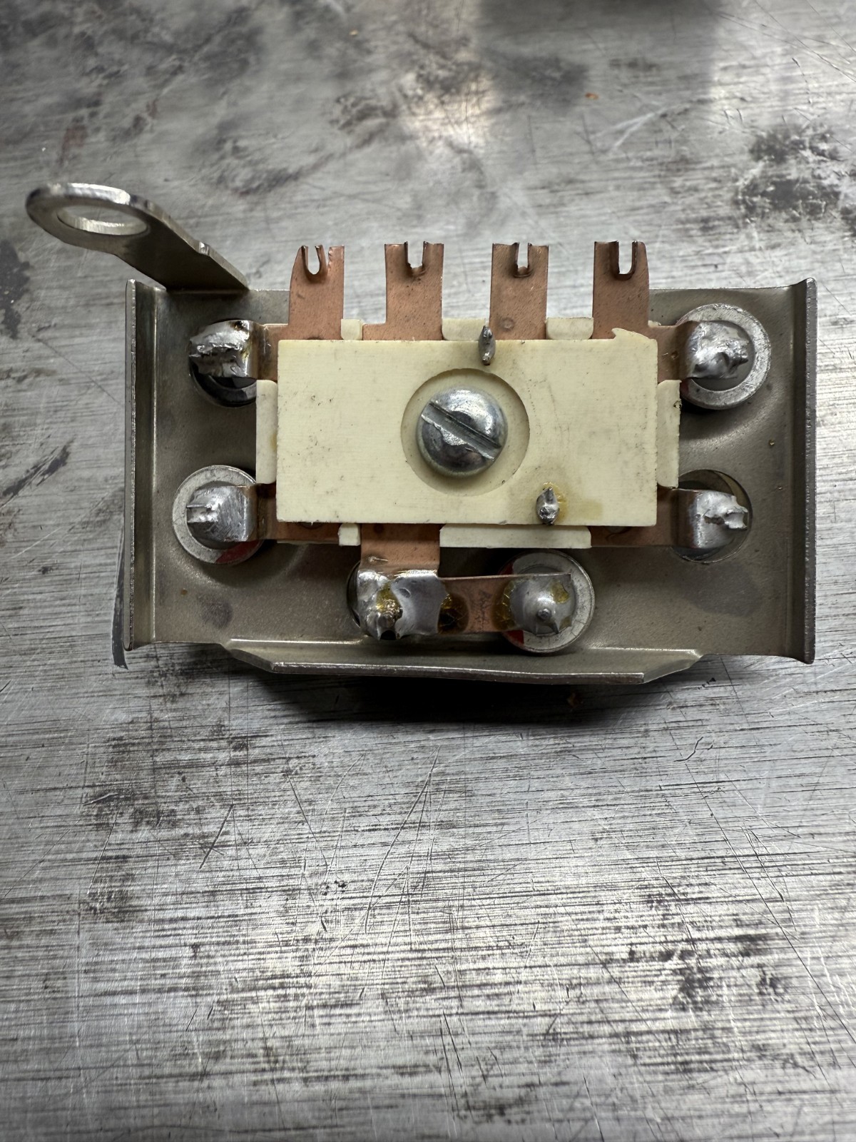 (NEW) Wai Rectifier 31-8100