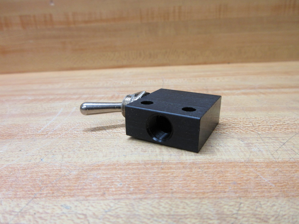 Pneumadyne C040421 Detented Toggle Control Valve