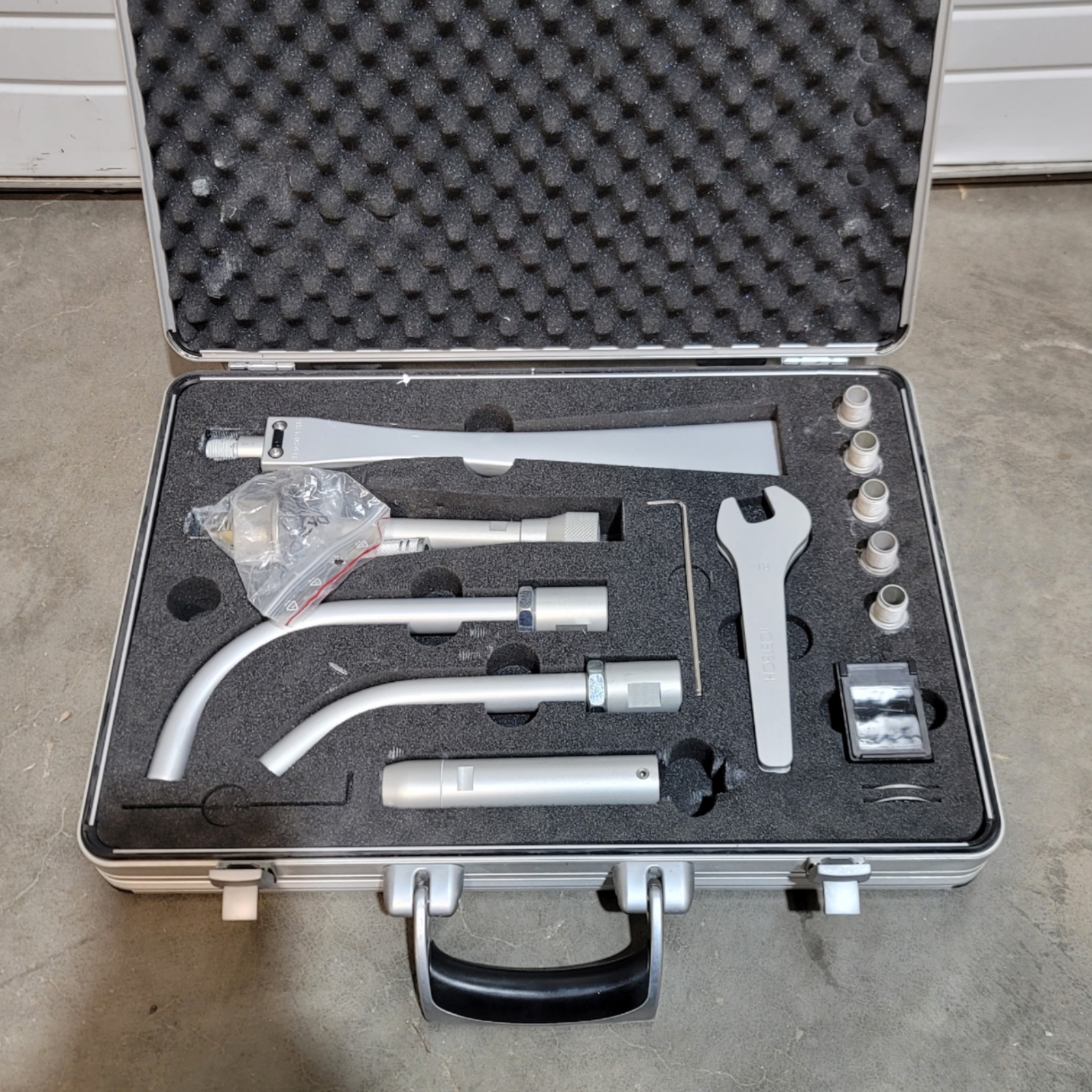 ICETECH ICEBLAST KG6 Dry Ice Blasting Machine With Accessory Kit 13lbs Capacity