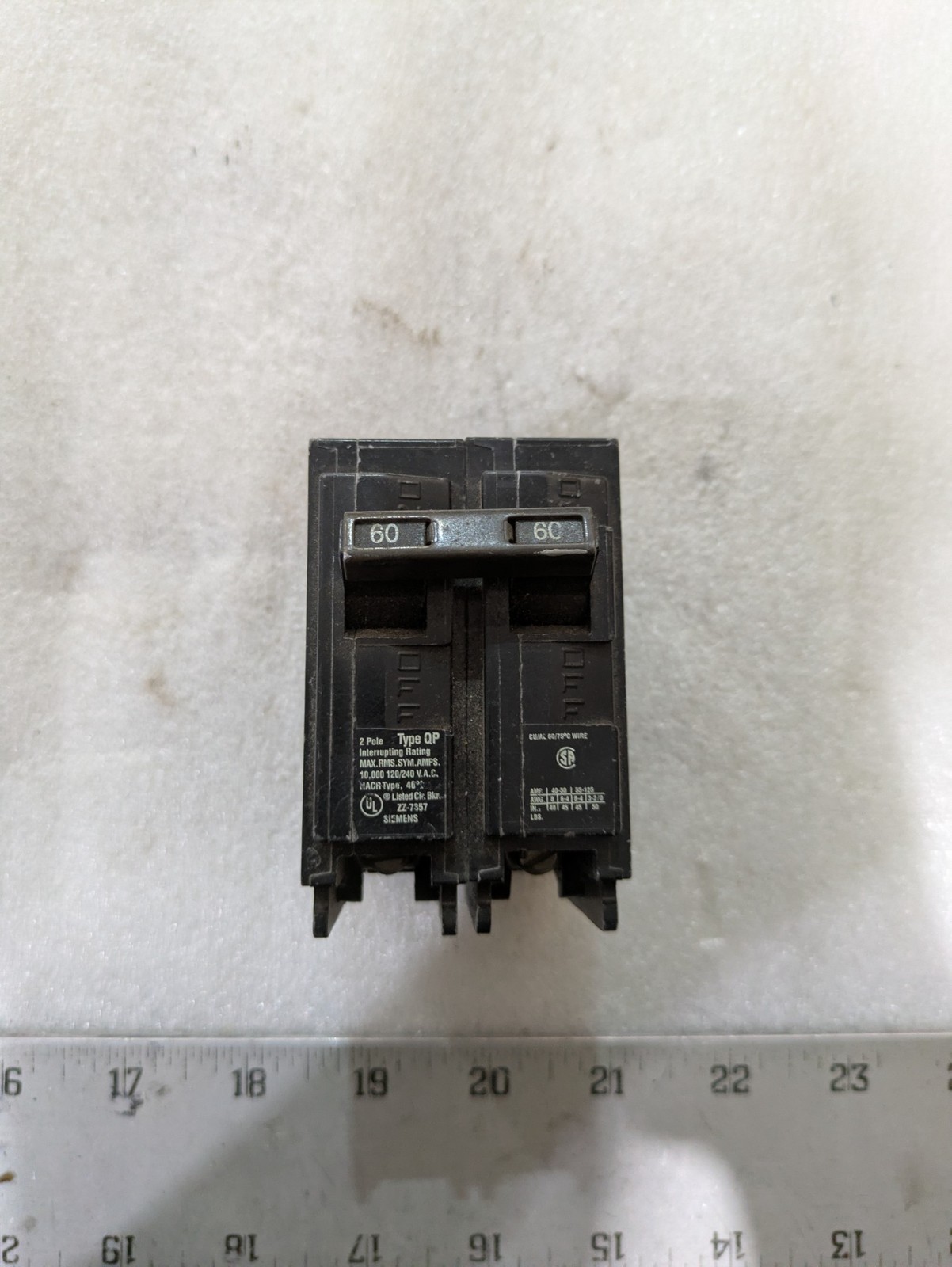 Siemens Q260 2-Pole 60A Circuit Breaker Type QP 120/240VAC 60Hz Plug-In