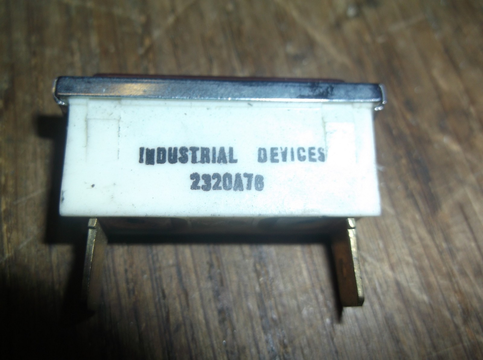 Industrial Devices 2320A76 Red Light *FREE SHIPPING*
