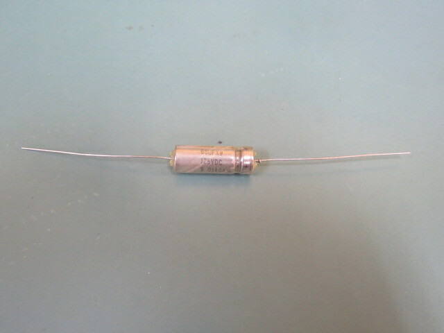 VISHAY 135D686X9125K6 Qty of 1 per Lot CAPACITORS; 125VDC; Wet Tantalum Capacit