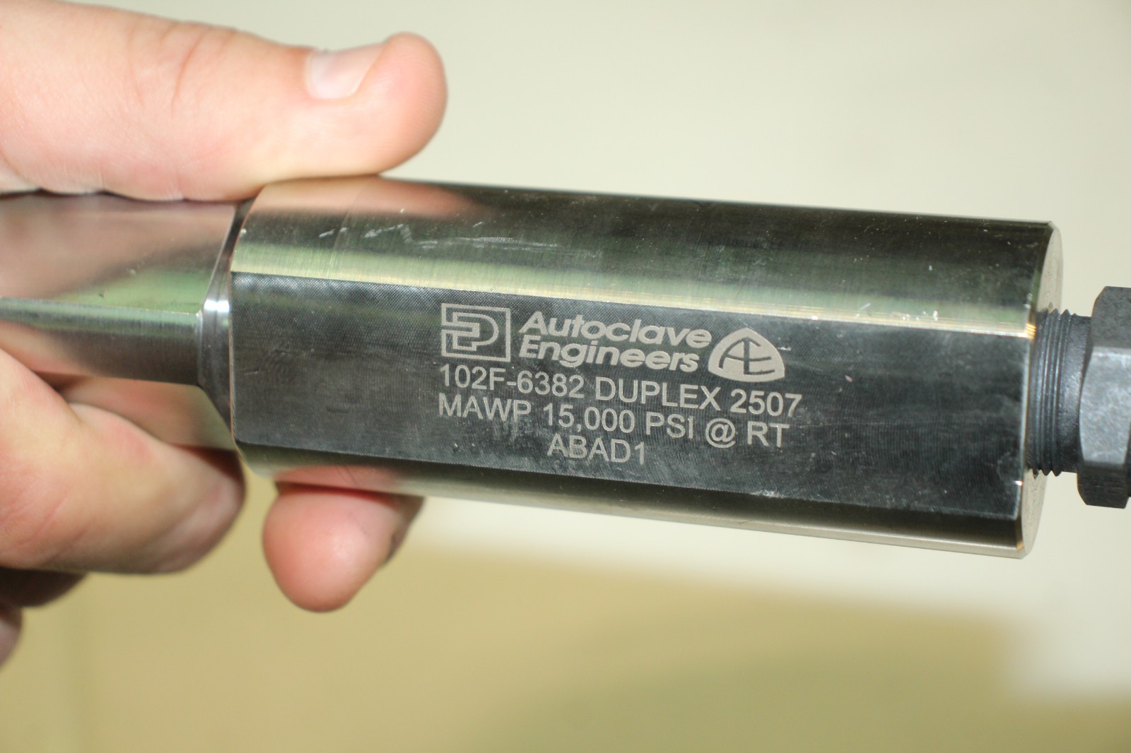 Autoclave Engineers 102F-6383 2507 ABAC2 8MP7-MACL-20-FF400-2507 Check Valve