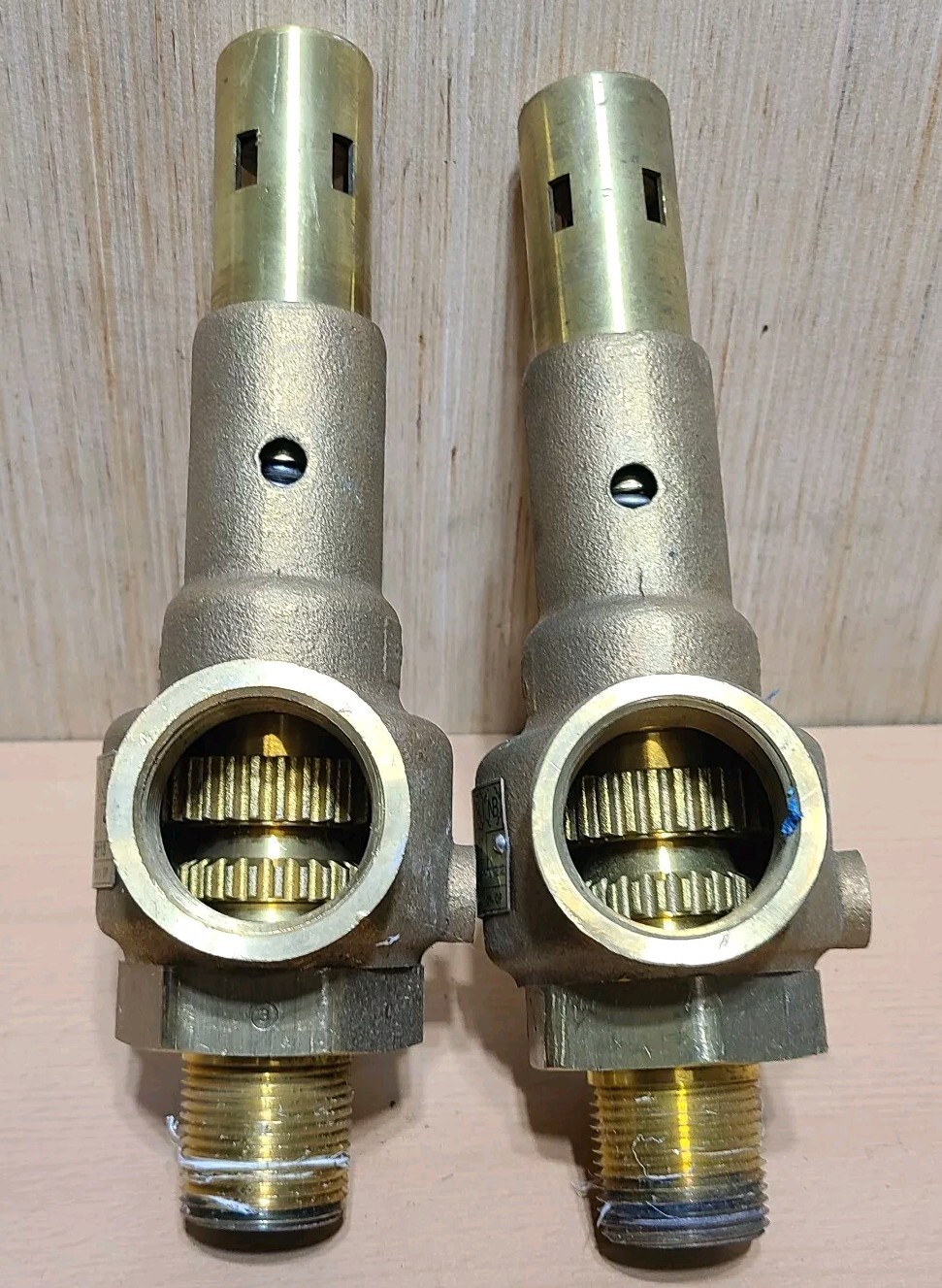 Lot of 2 APOLLO 19EFEL45S SAFETY VALVE 1″ NPT, Set @45 PSIG,Cap 981 LB/HR