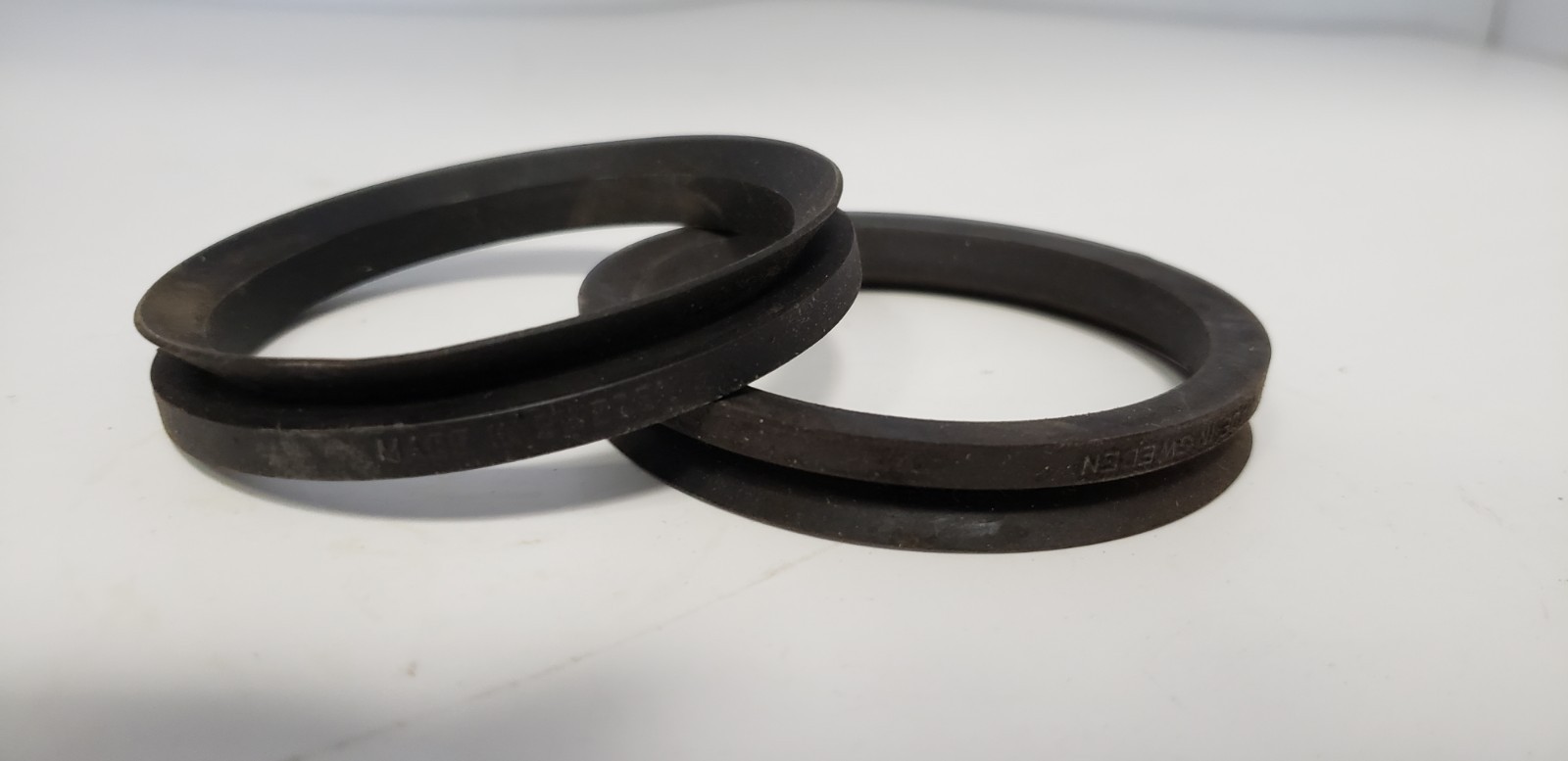 CHICAGO RAWHIDE 400700 NITRILE V-RING OIL SEAL (LOT OF 2) NIB