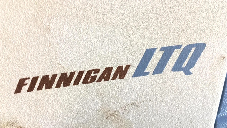 ✅ Pfeiffer Vacuum TMU 262 TC100 pulled from Thermo FINNIGAN LTQ ORBITRAP