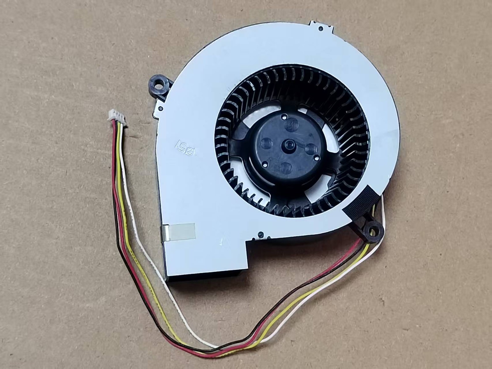 1pcs For Epson projector fan EH-TW8500C/9500C SF8028H12-65PE