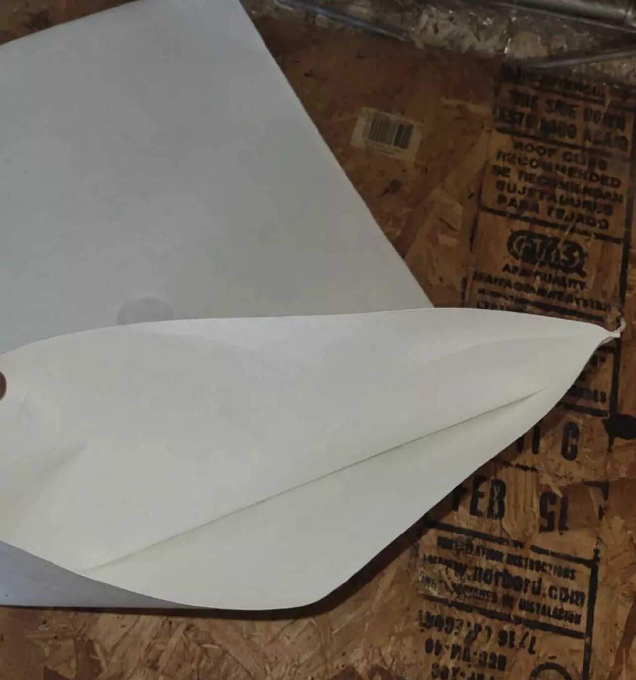 DISCO – D1422E4 – 14 X 22 FILTER PAPER – ENVELOPE W/ HOLE