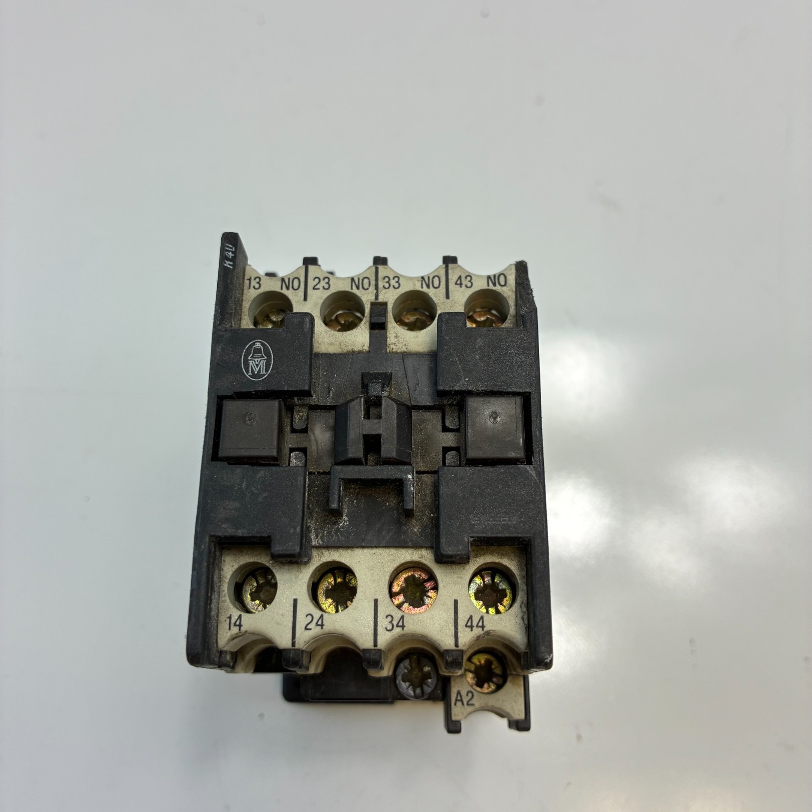 MOELLER DIL R 40 DIL CONTACTORCONTACT BLOCK 110V/120V 50/60HZ