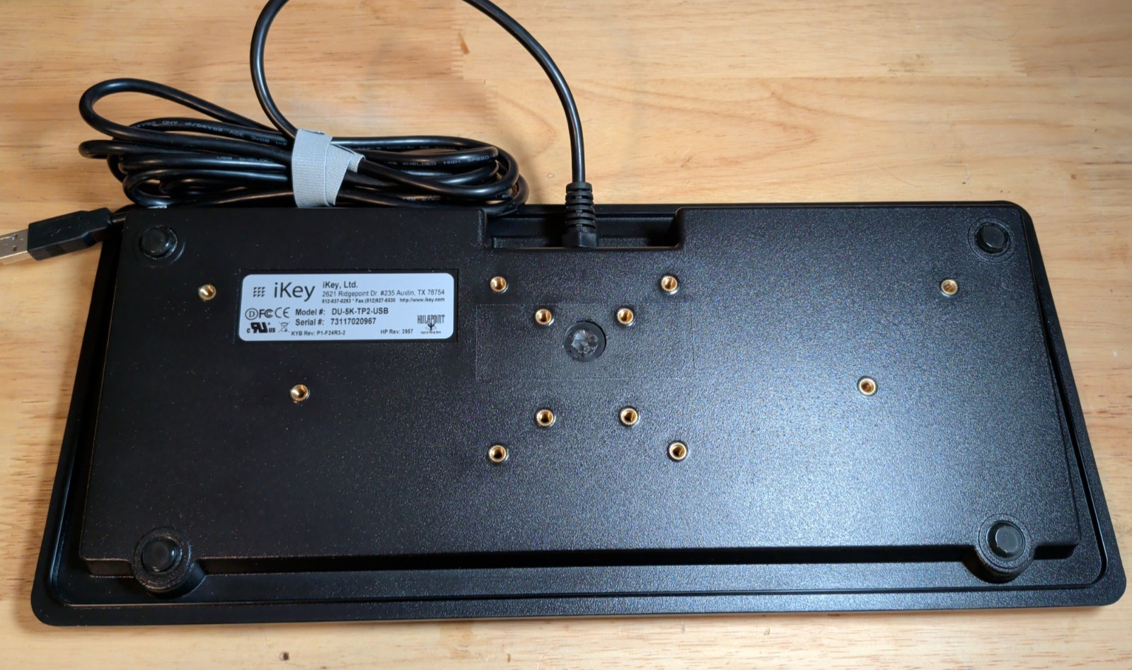 iKey DU-5K-TP2-USB Keyboard w/ Touchpad REV:P1-F24R3-2