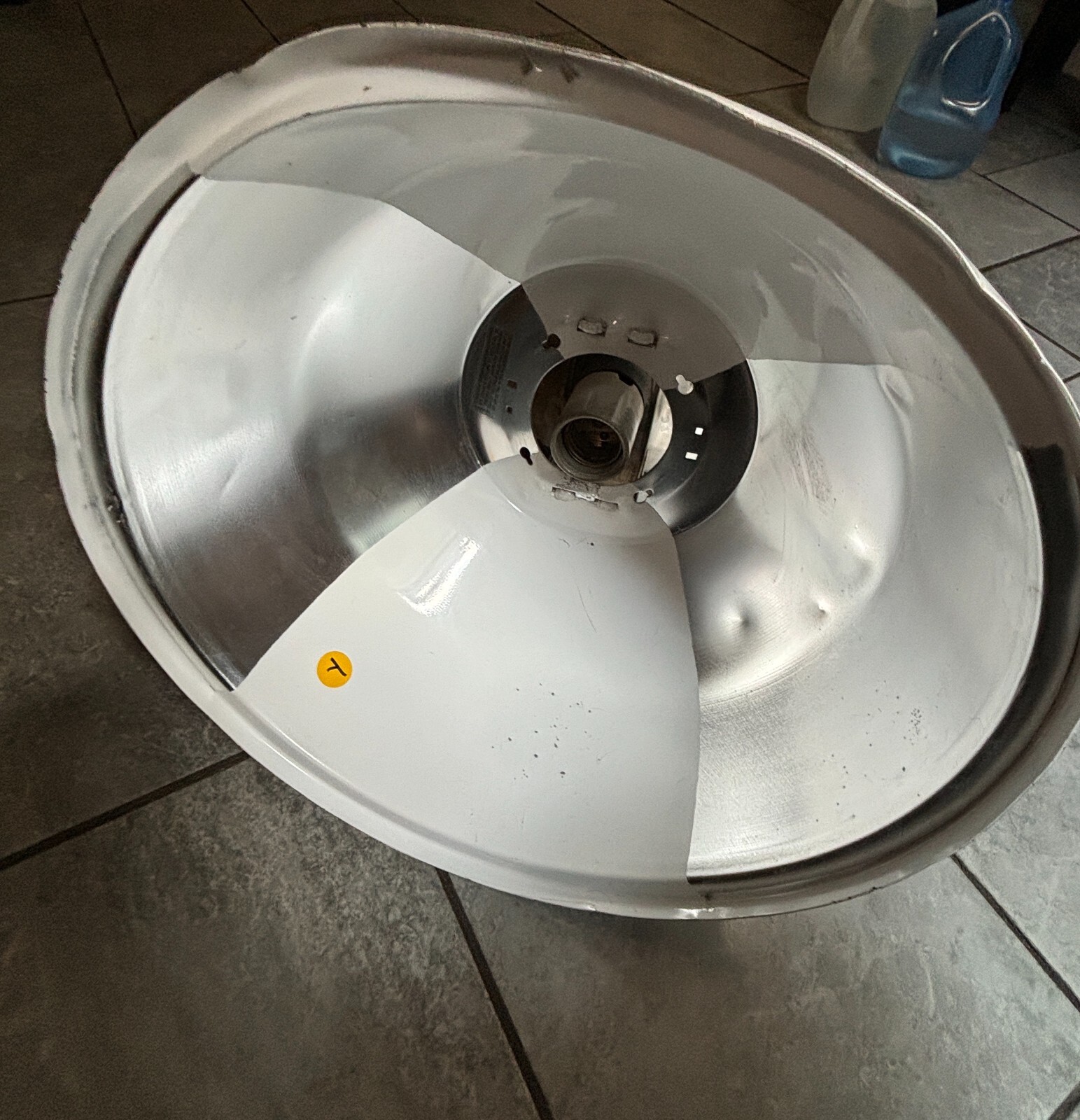 Day-Brite Lighting HB0400SMT Fixture Fitting with HID AA16 Fixture Fitting