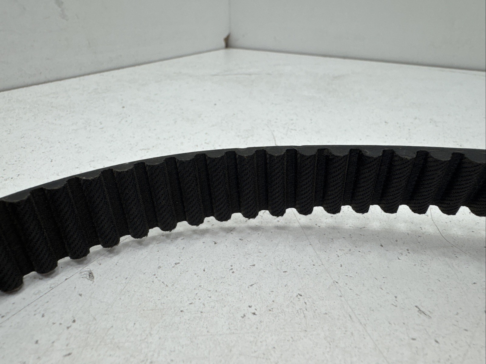 Bando HTS 880-8M , 880-8M-20 , 880-8M20 , Synchronous Timing Belt