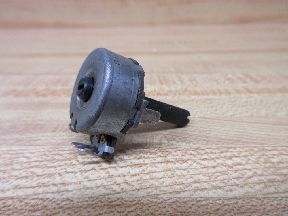 Clarostat B47-500K-Z Potentiometer B47500KZ