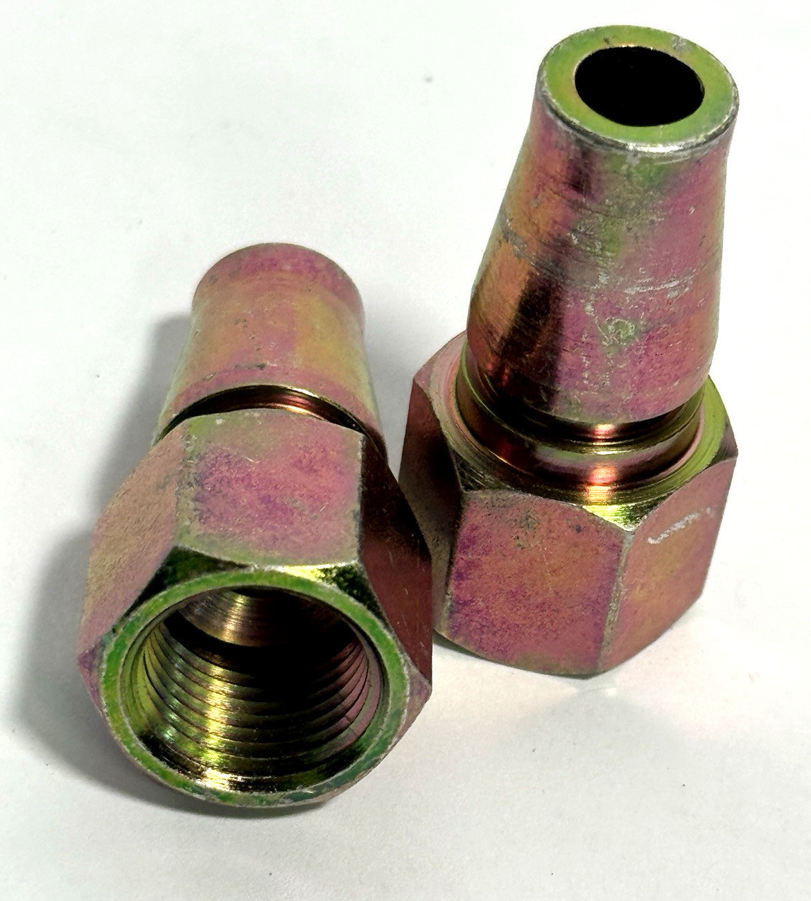 Qty 2, 3M Plug W-3198-2 / 07156 (AAD), 1/2″ Body Size, 3/8″ FPT, Schrader