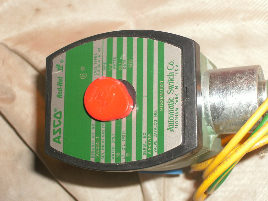 ASCO RED HAT HT8262G152T 2-WAY HIGH TEMP SS SOLENOID VALVE 120V 8262G152 1/4″