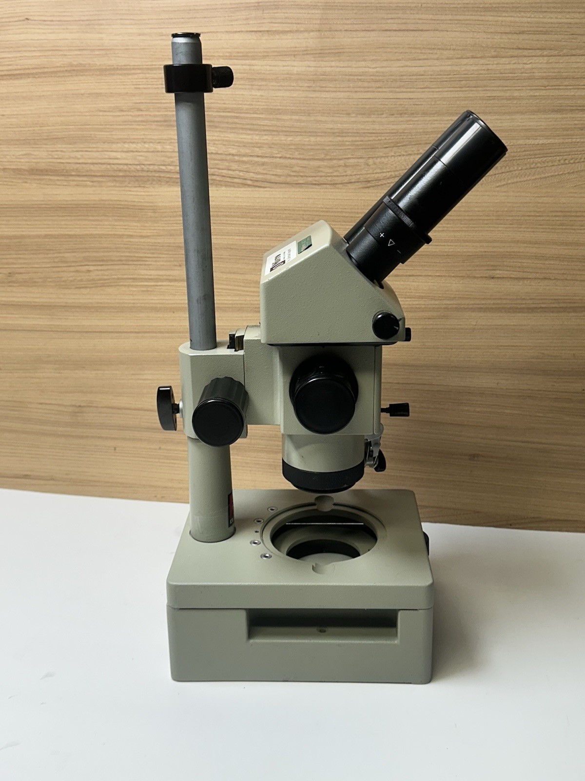 LOMO MBC-10 Microscope (UNTESTED PLEASE SEE PICTURES)
