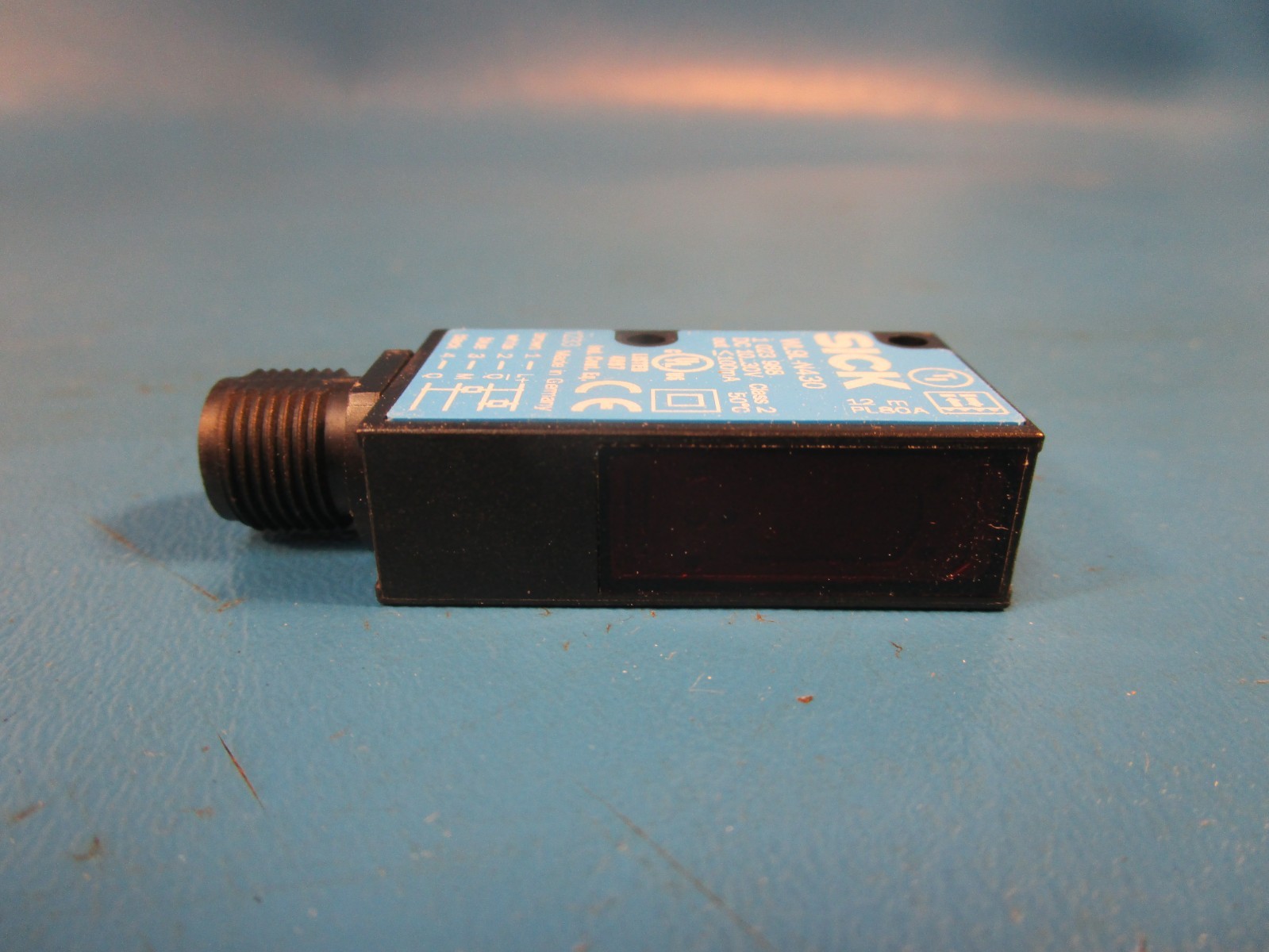 Sick WL9L-N430 Photoelectric Sensor, PHOTOELECTRIC SENSOR, REFLEX, NPN, POLARIZE