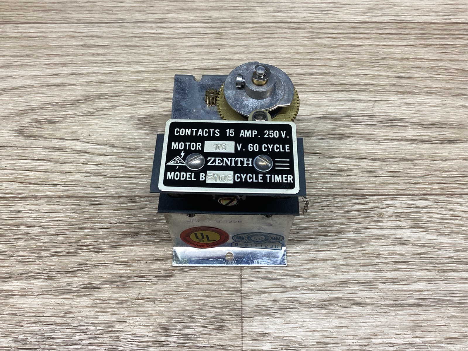 ZENITH MODEL B 1 CYCLE TIMER 15 AMPS 250V #800F130*CO