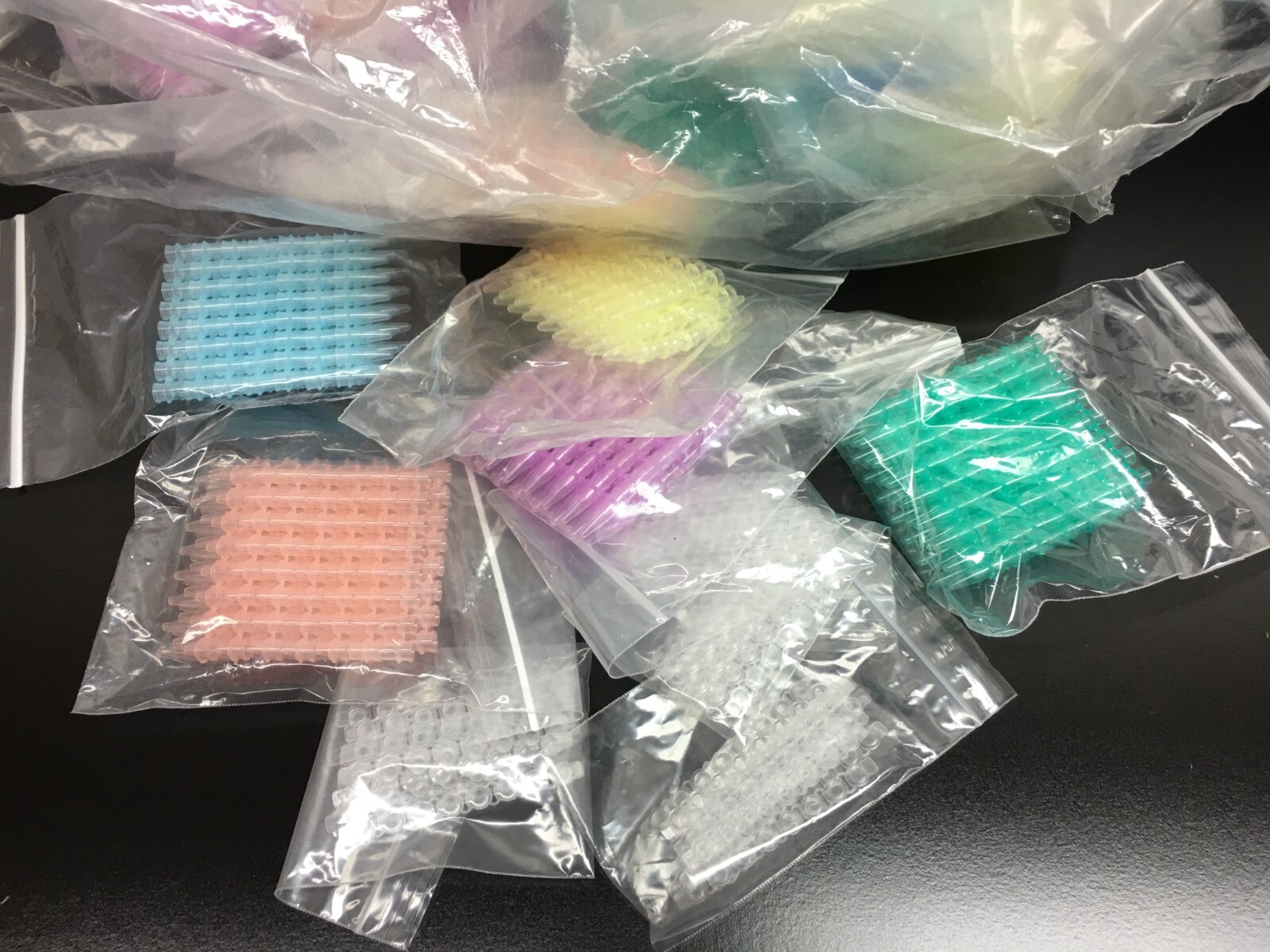 Applied BioSystems 8 Caps Strip MicroAmp Optical Flat Top Multi Color