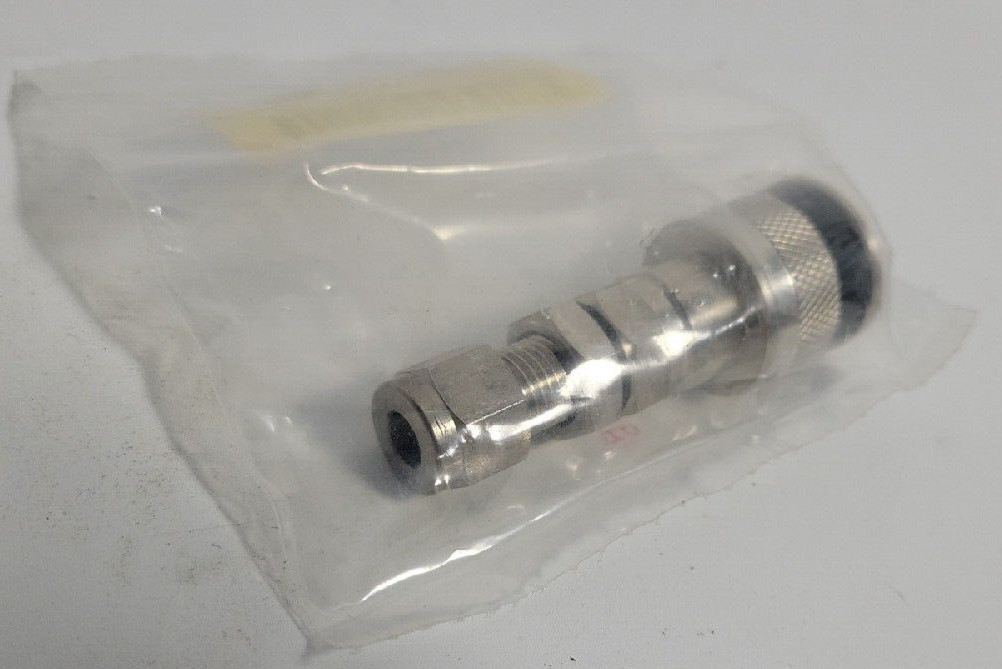 NEW GENUINE Swagelok SS-QC4-B1-400K1M Keyed Bulkhead Body FREE SHIPPING