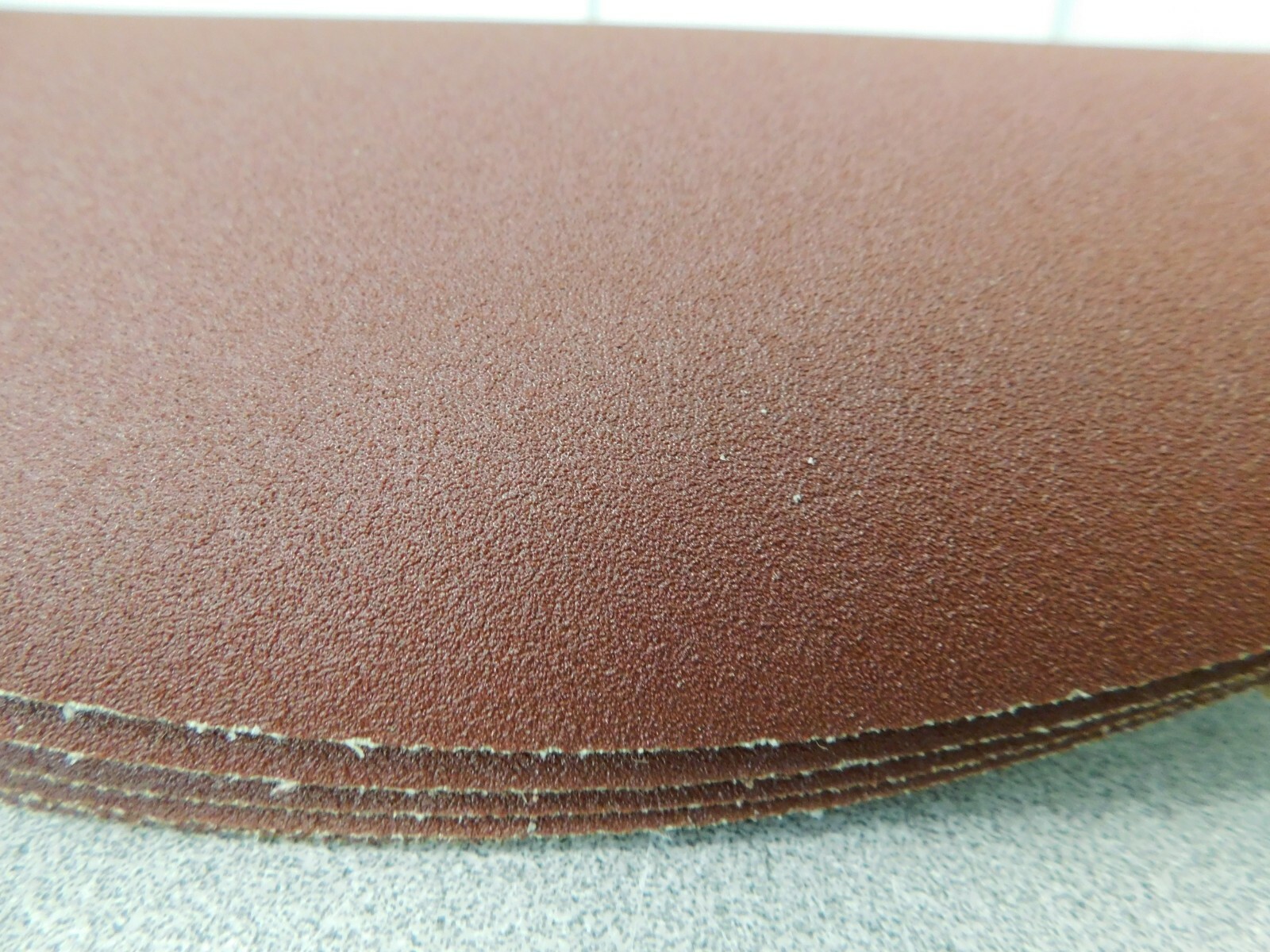 Pro-Grade Aluminum Oxide Adhesive PSA Discs 10Pk 15″ Diam 120 Grit 809775-08286