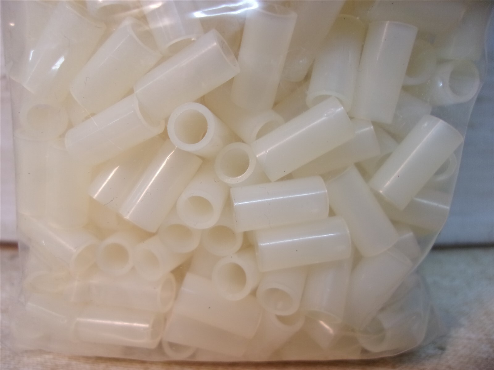 NEW SF Electronics 1/2″ x 3/16″ Nylon Spacers Bag of 500 *FREE SHIPPING*