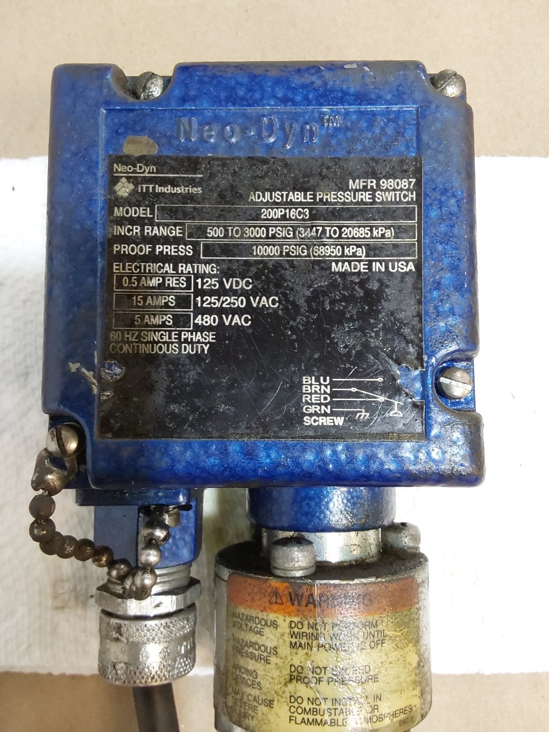 ITT NEO-DYN 200P16C3 ADJUSTABLE PRESSURE SWITCH 500-3000PSIG 98087