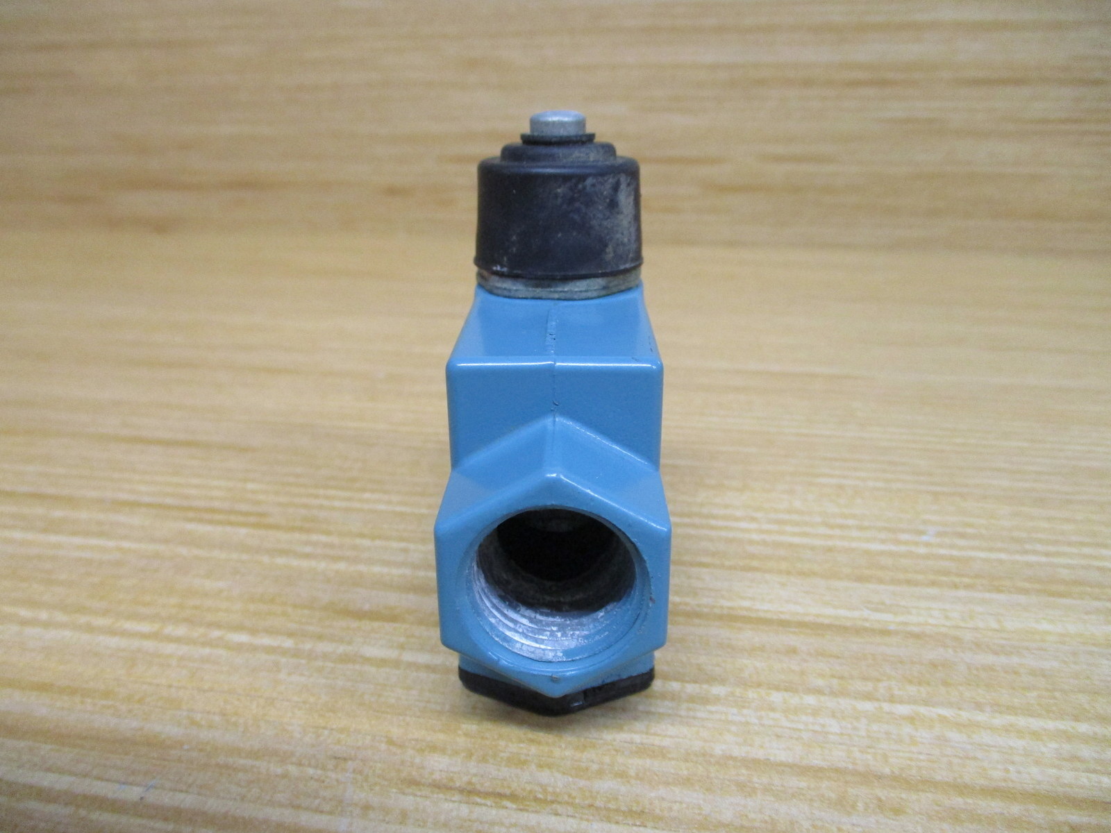 Micro Switch BZE6-2RN194 Honeywell Limit Switch BZE2RN194