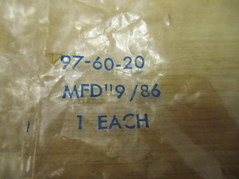 Amphenol 97-60-20 Connector Dust Cap 976020 (Pack of 2)