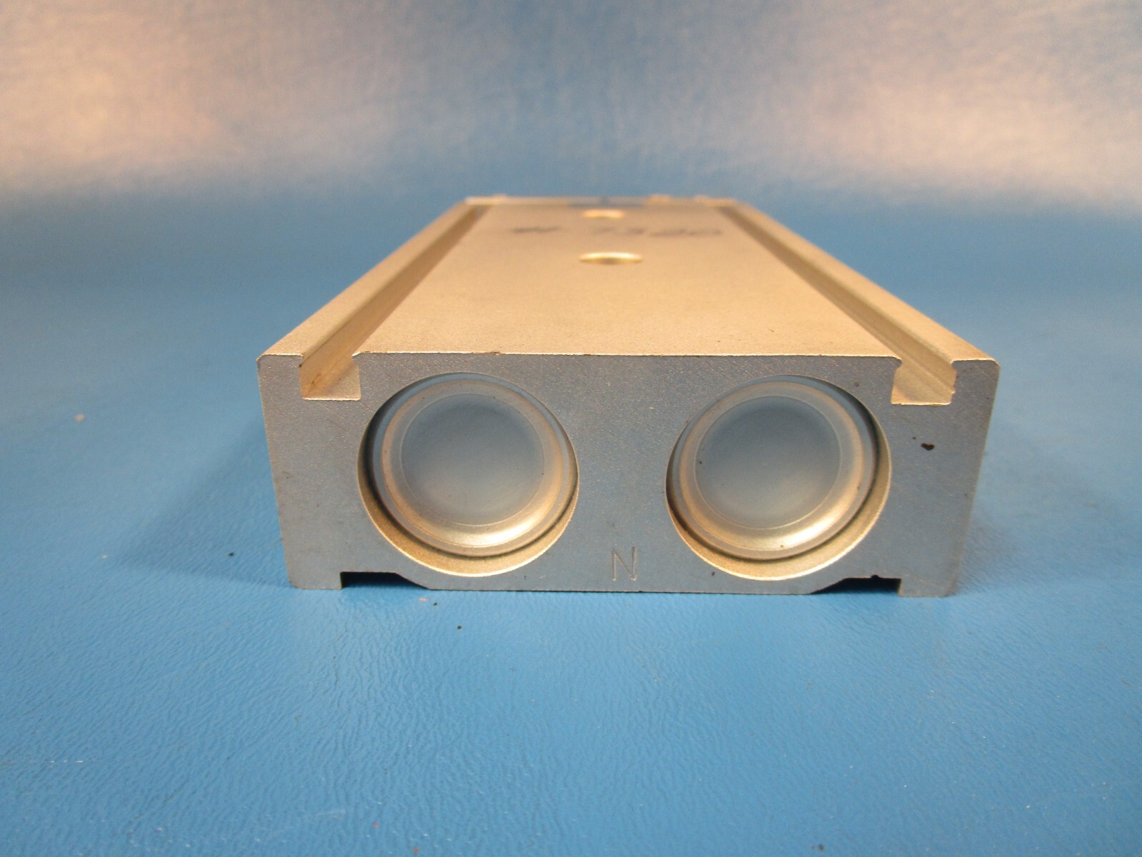 USED SMC CXSM25TN-75, CXS Guided Cylinder, Dual Rod, 25mm Bore, 75mm Stroke