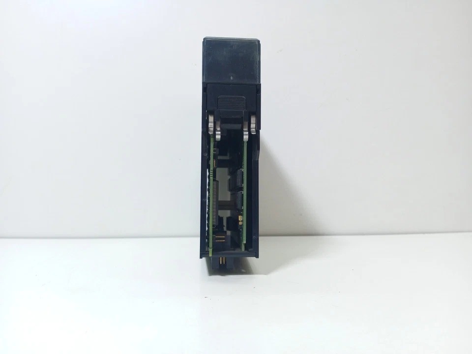 ALLEN BRADLEY 1756-L55 /A 3.5 NON VOLATILE MEMORY EXP 1756-M24 PROCESSOR UNIT