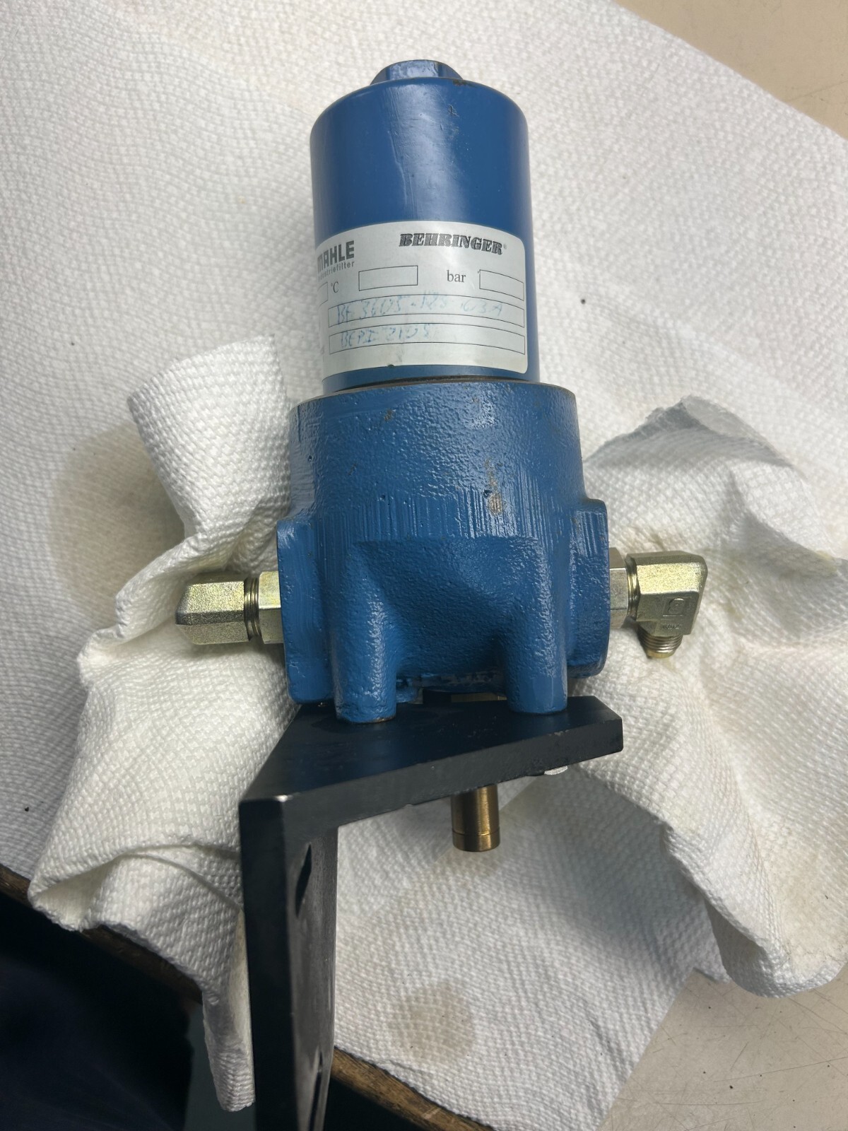 Mahle Industriefilter Behringer BF-3605 (incomplete model #) not legible