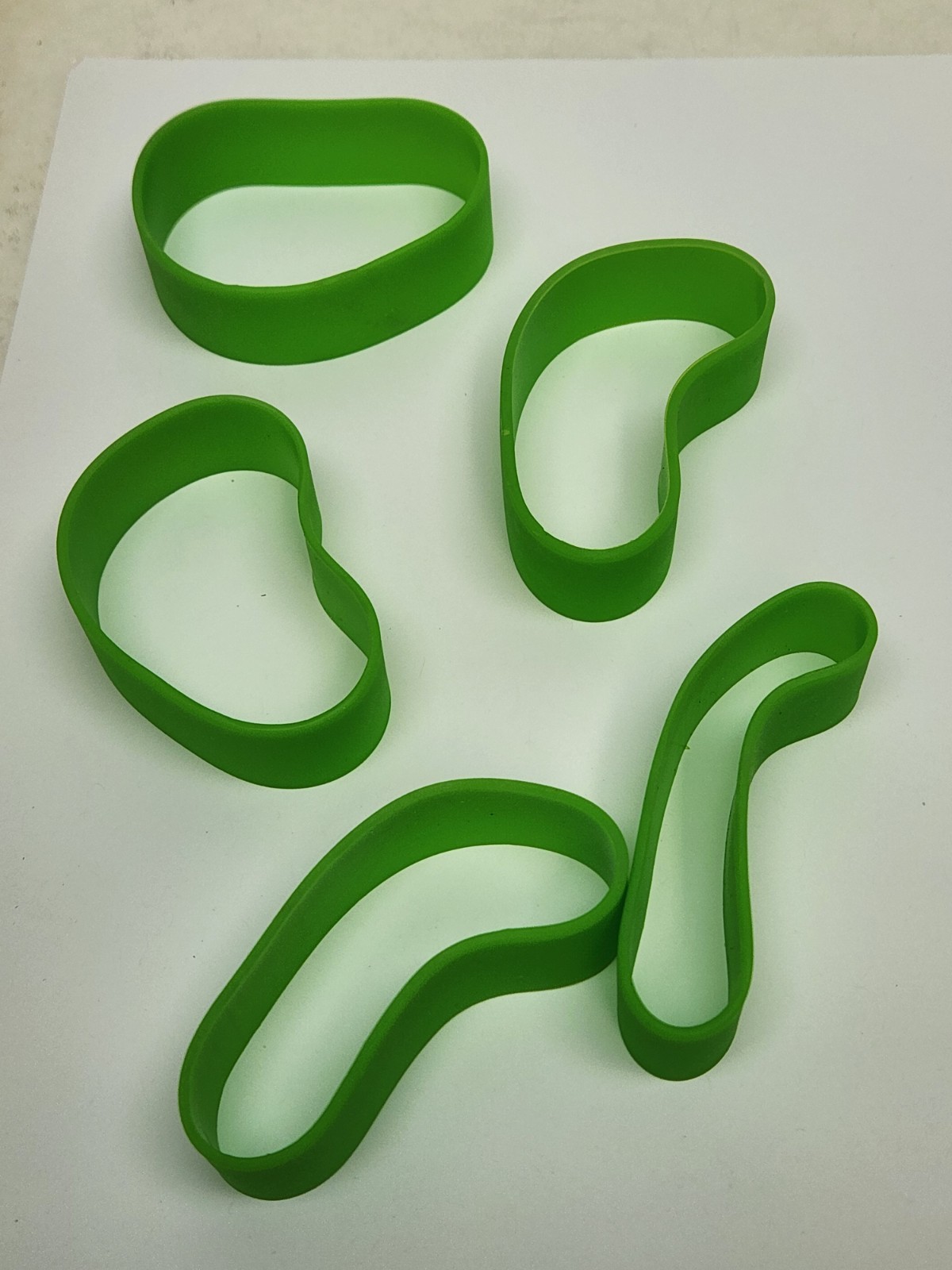 5 pcs! GREEN 4″ Long x 1″ Wide x 5/64″ Thick – Rubber Silicon Band Color Coding