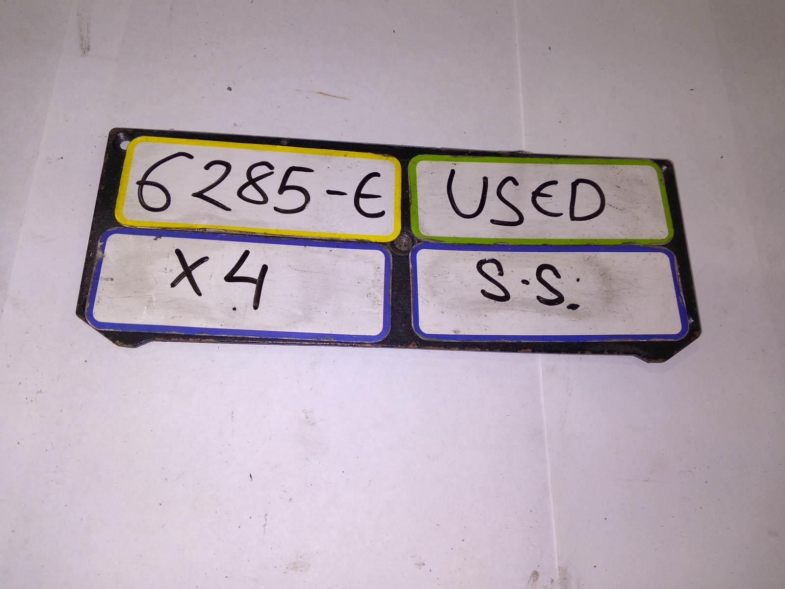 HYS72T128420HFA-3S-B 1GB 2RX8 PC2-5300F-555-11-B0