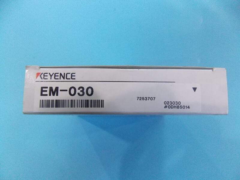 In Stock NEW Keyence EM-030 Proximity Sensor Switch Head 2M, Shielded