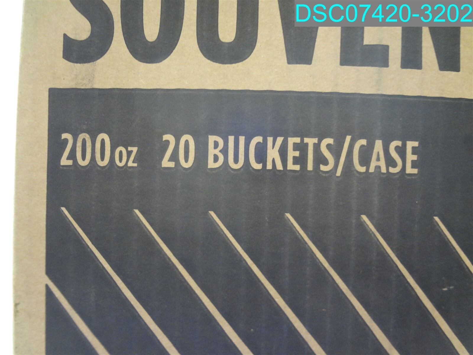QTY=20: Shazam Souvenir Bucket 200OZ