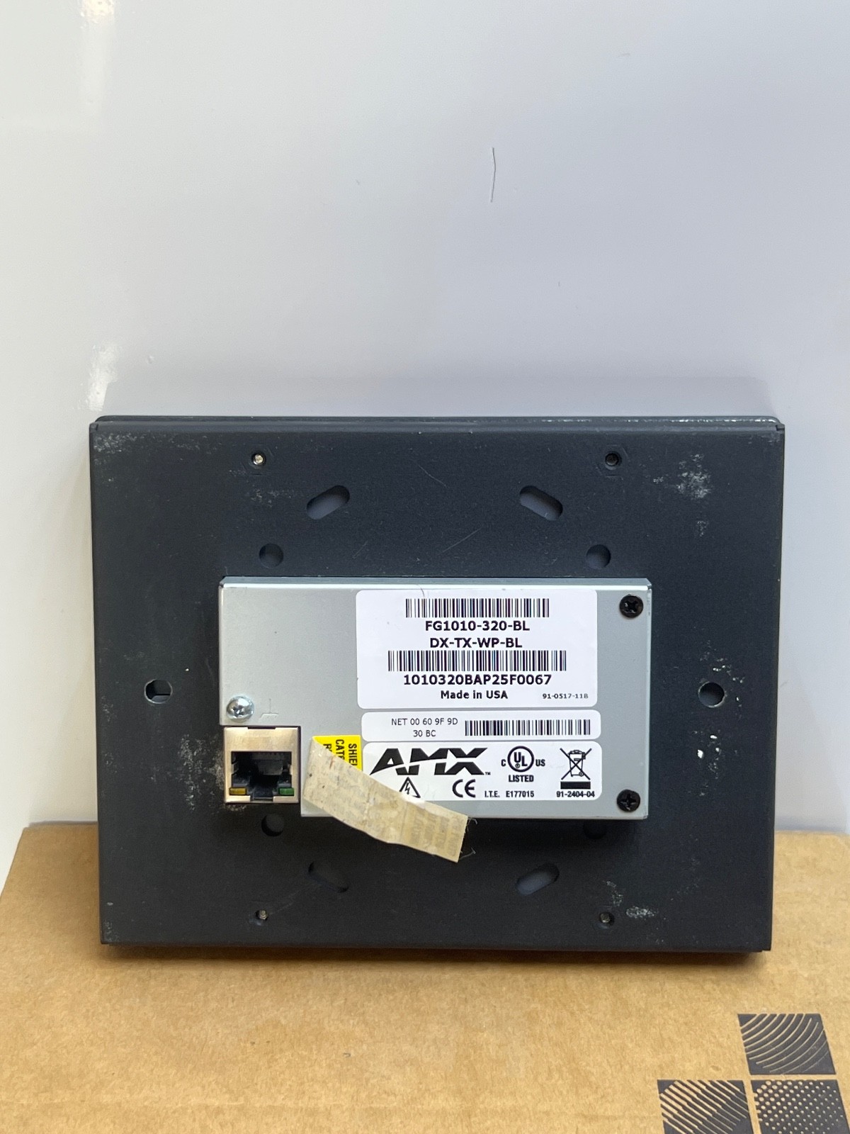 AMX FG1010-320-BL Multi-Format Black Wallplate Transmitter DX-TX-WP-BL