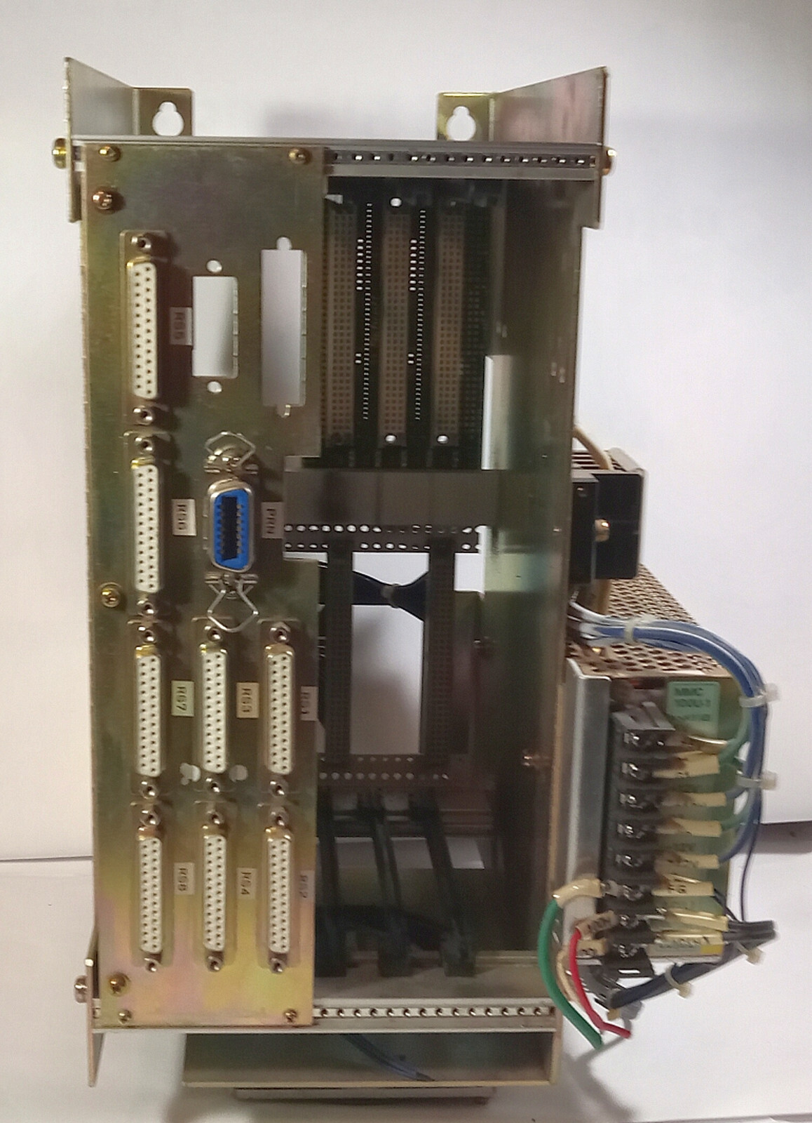 1 USED MOTOROLA MVME 3 SLOT CHASSIS W/COSEL MMC 100U-1 POWER SUPPLY *MAKE OFFER*