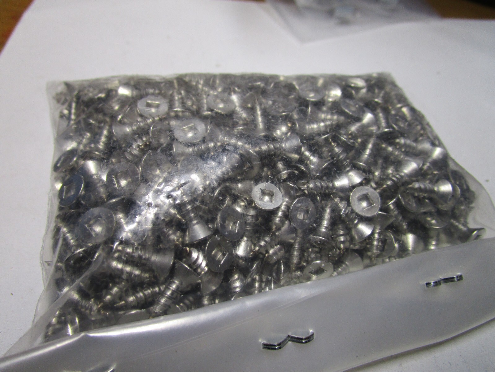#8-15 x 1/2″ Square Flat Head Grade 18-8 Type A Pt S/S Sheet Metal Screw QTY 500