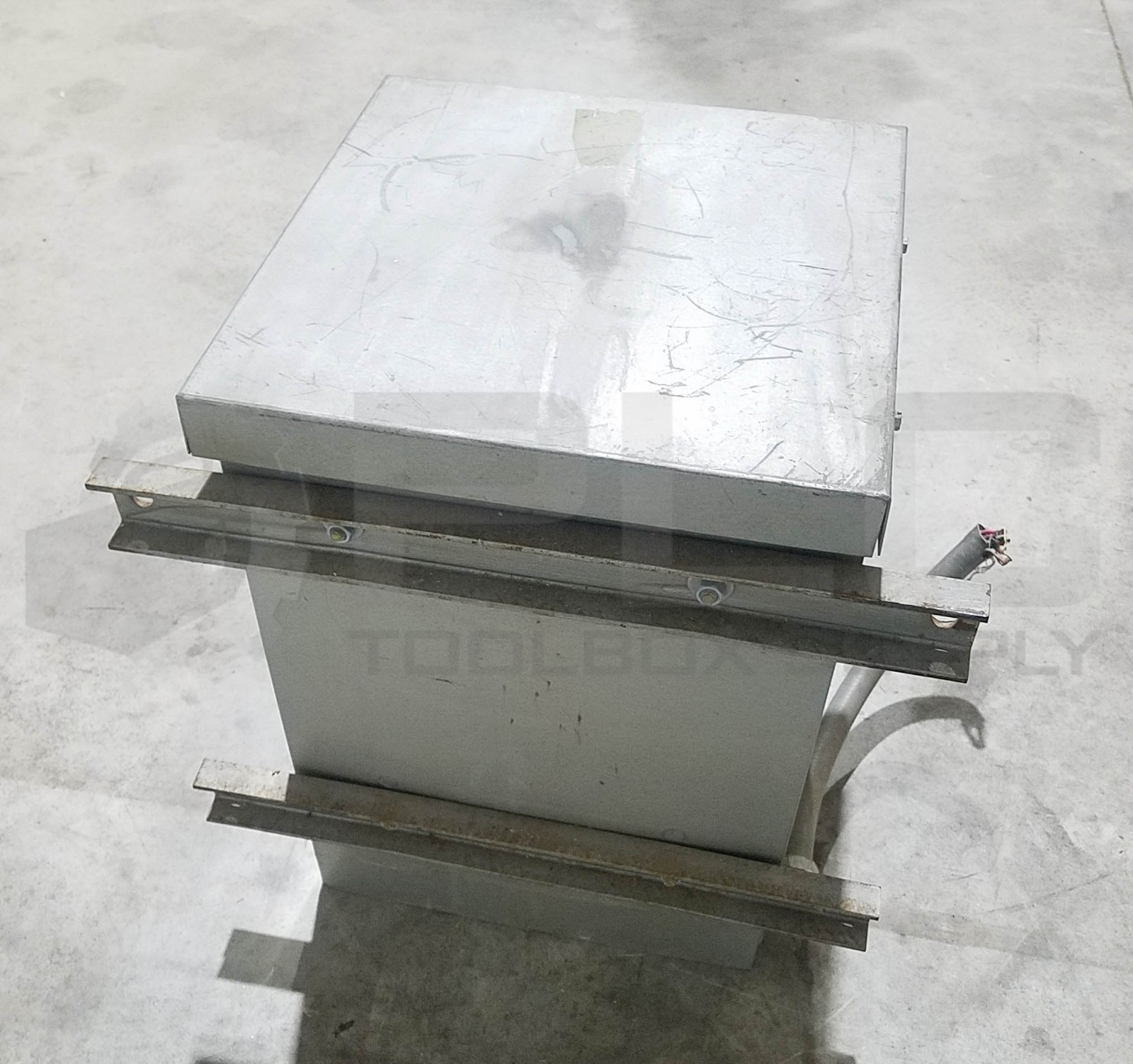 DONGAN 61-1065 TRANSFORMER 10KVA 60HZ 480V