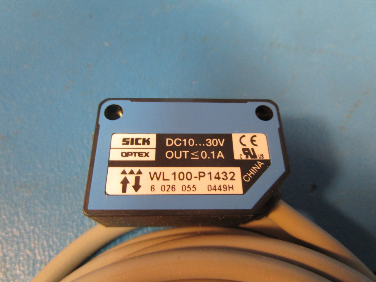 Sick WL100-P1439 Photoelectric Retro-Reflective Sensor