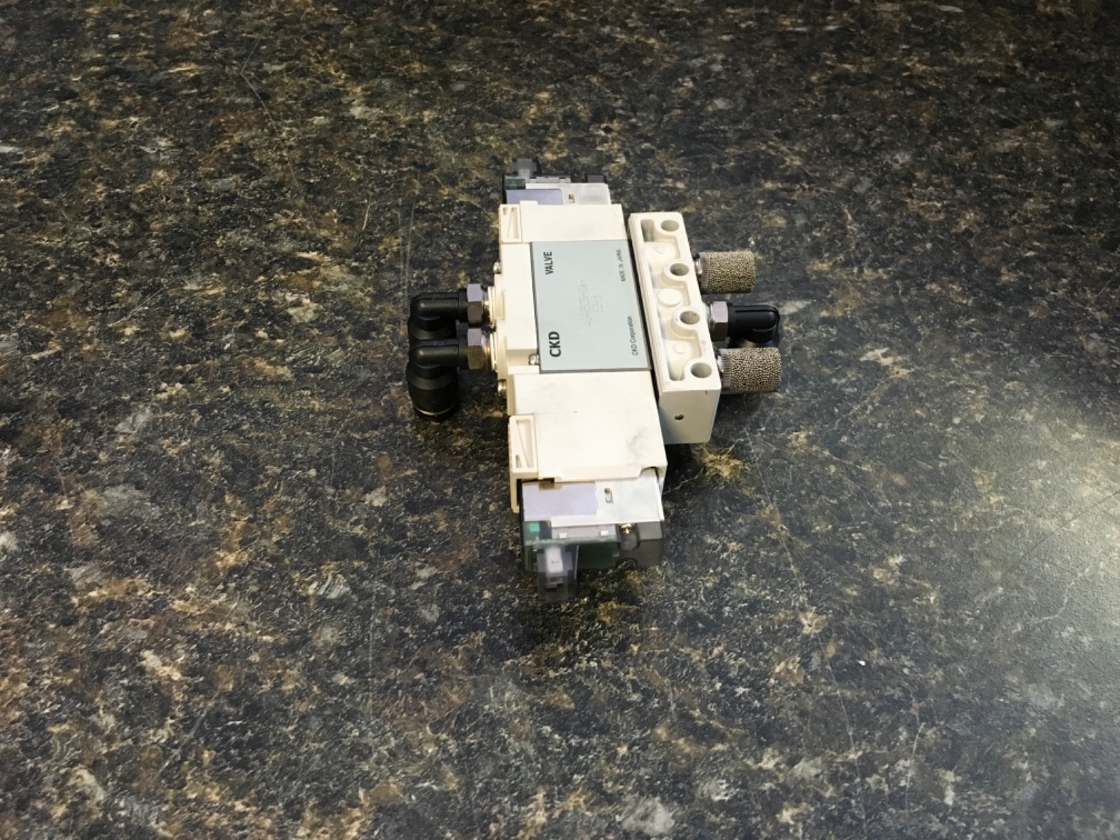 CKD 4GA250R-06-E2-3 Solenoid Valve (KB)