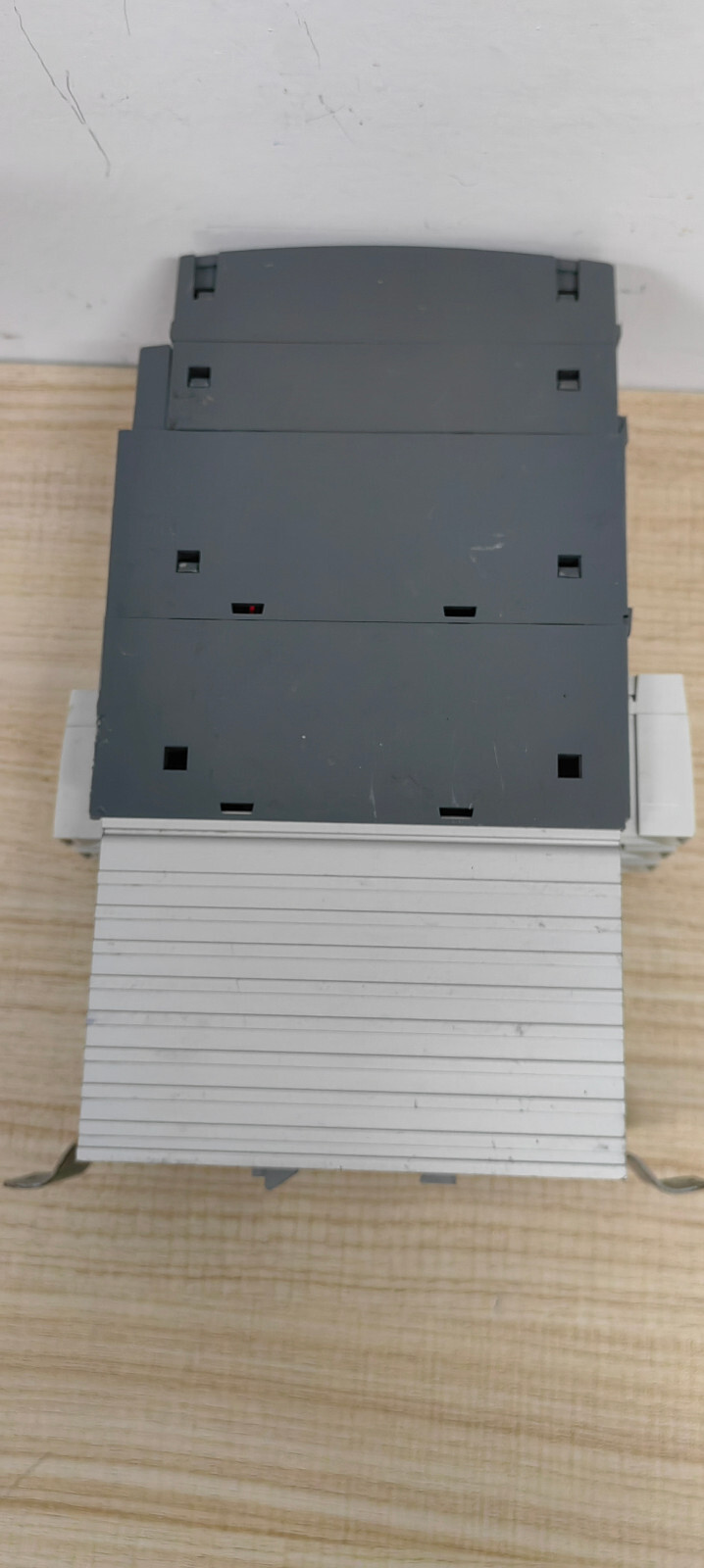 EUROTHERM 7100A 63A/220V/SELF/XXXX/NONE/PA/XXXX/4MA20/ENG/YES/V2/XXXX/DLF/SWIR