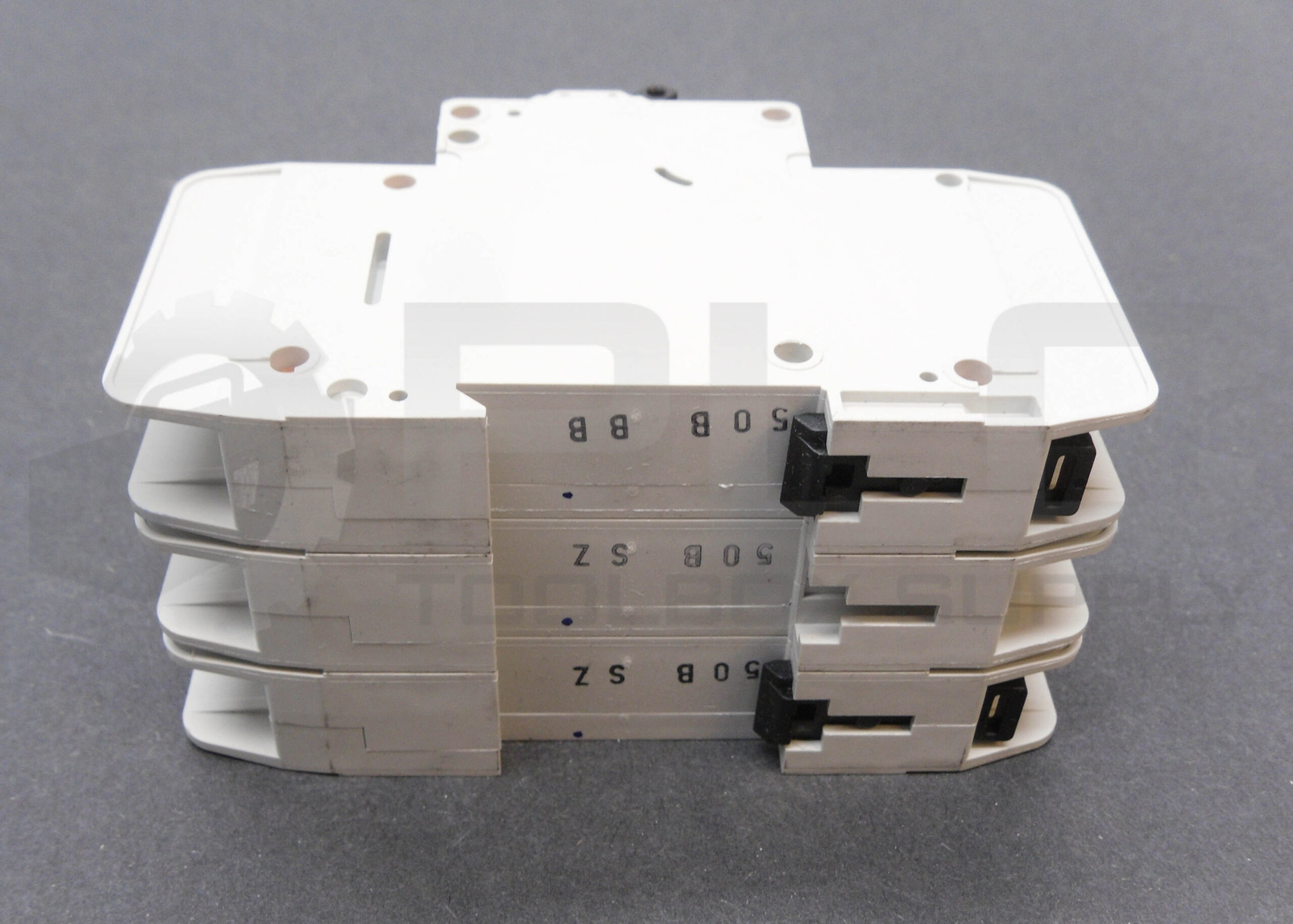 NEW EATON FAZ-B50/3-NA CIRCUIT BREAKER 50A 3 POLE 240VAC 190787 FAZ-B50-3-NA