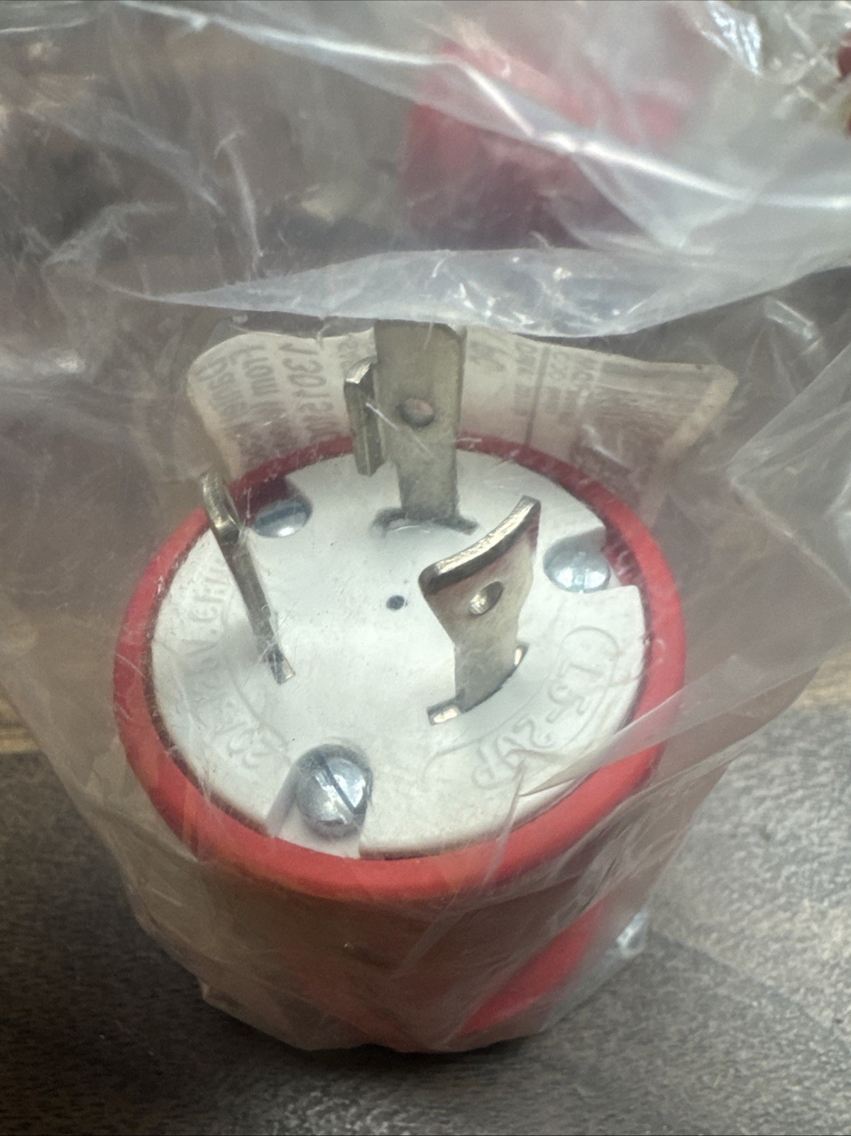 Daniel Woodhead Safeway Adapter 1301510023 Male L5-20A/125V Female 5-20 20A/125V
