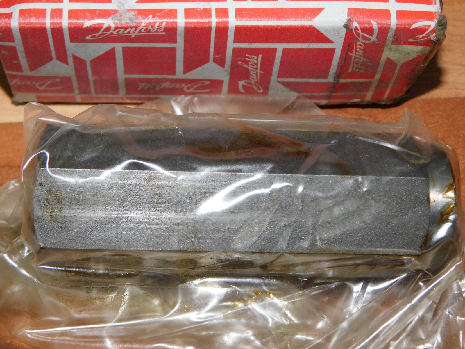 NEW DANFOSS 158B4610 CHECK VALVE 480B