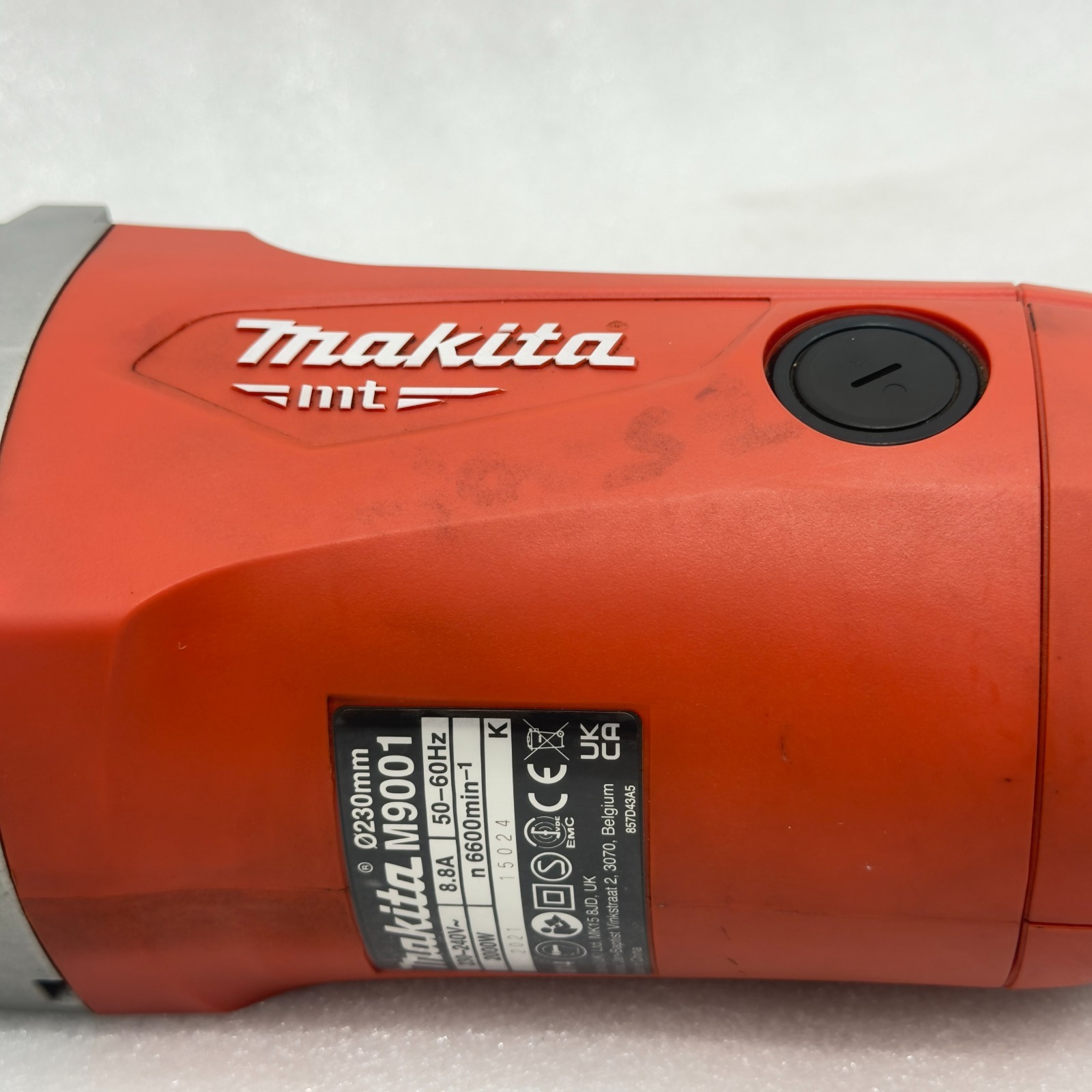 NEW MAKITA MT M9001 230MM 9 IN ANGLE GRINDER 2000W 6600 RPM 240V FASTSHIP FEDEX