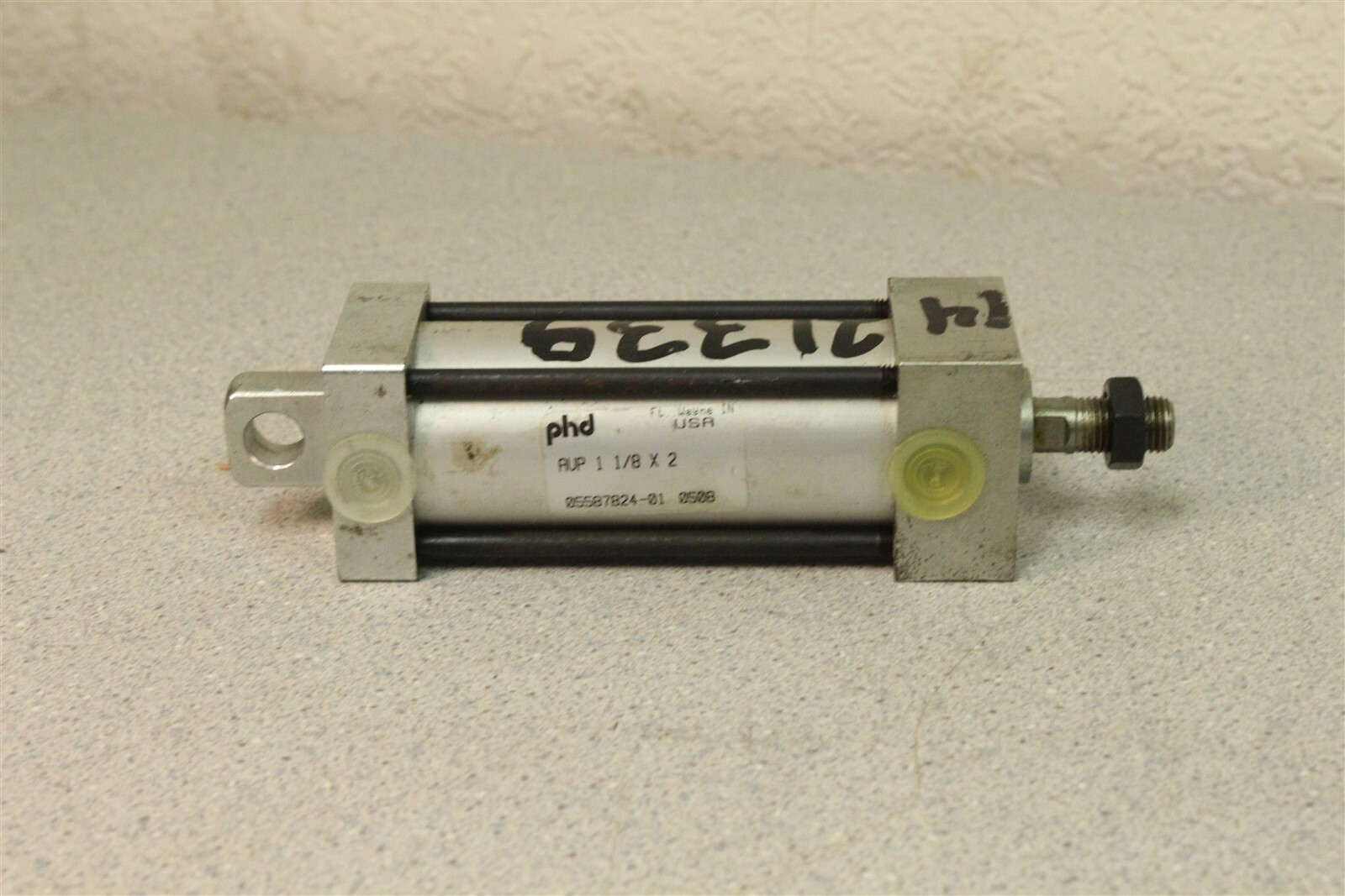 PHD AVP 1 1/8×2 005587824-01 0508 Cylinder *FREE SHIPPING*