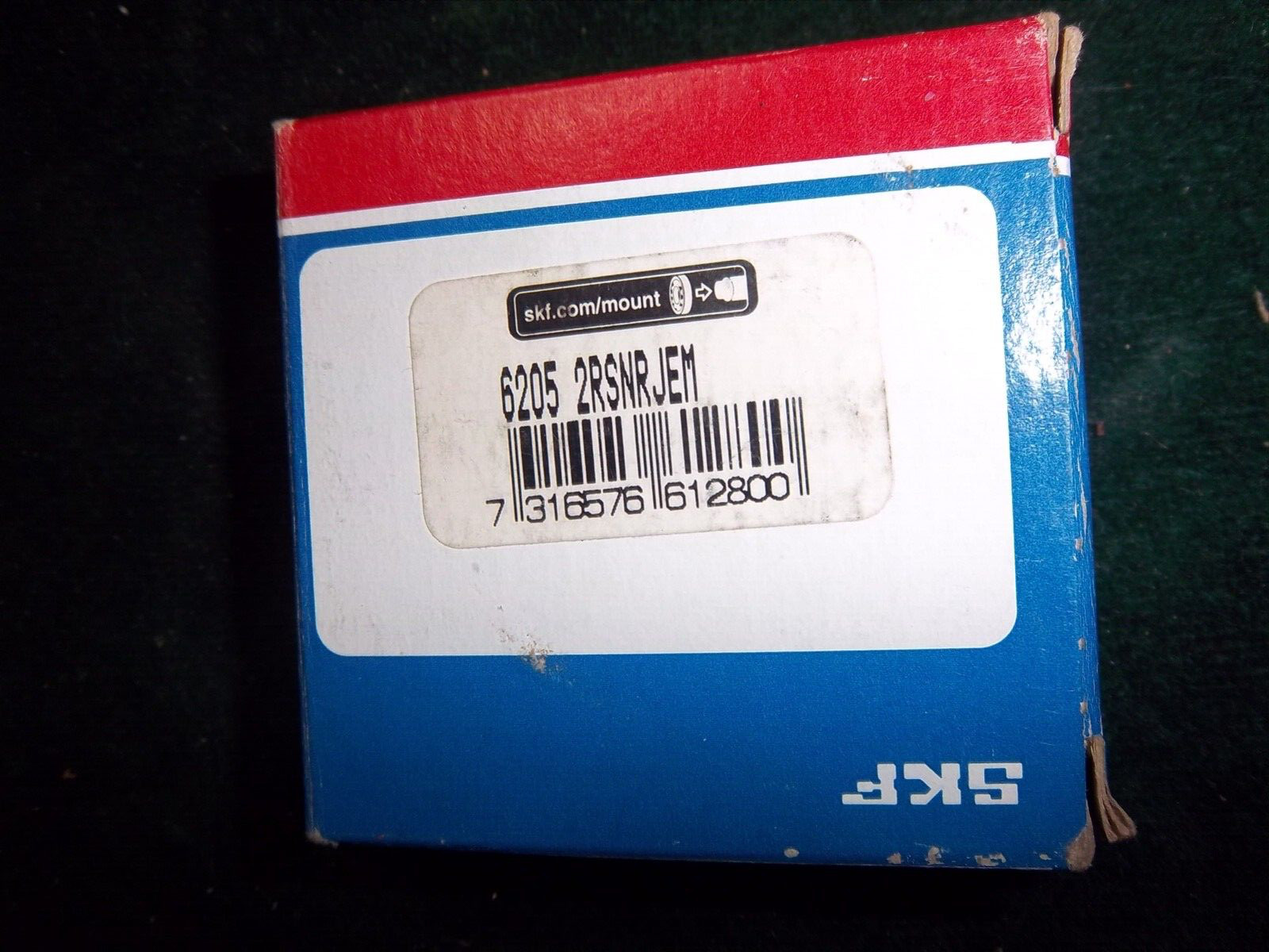 SKF 6205-2RSNR-JEM Bearing ~ New In Box ~ Aisle L