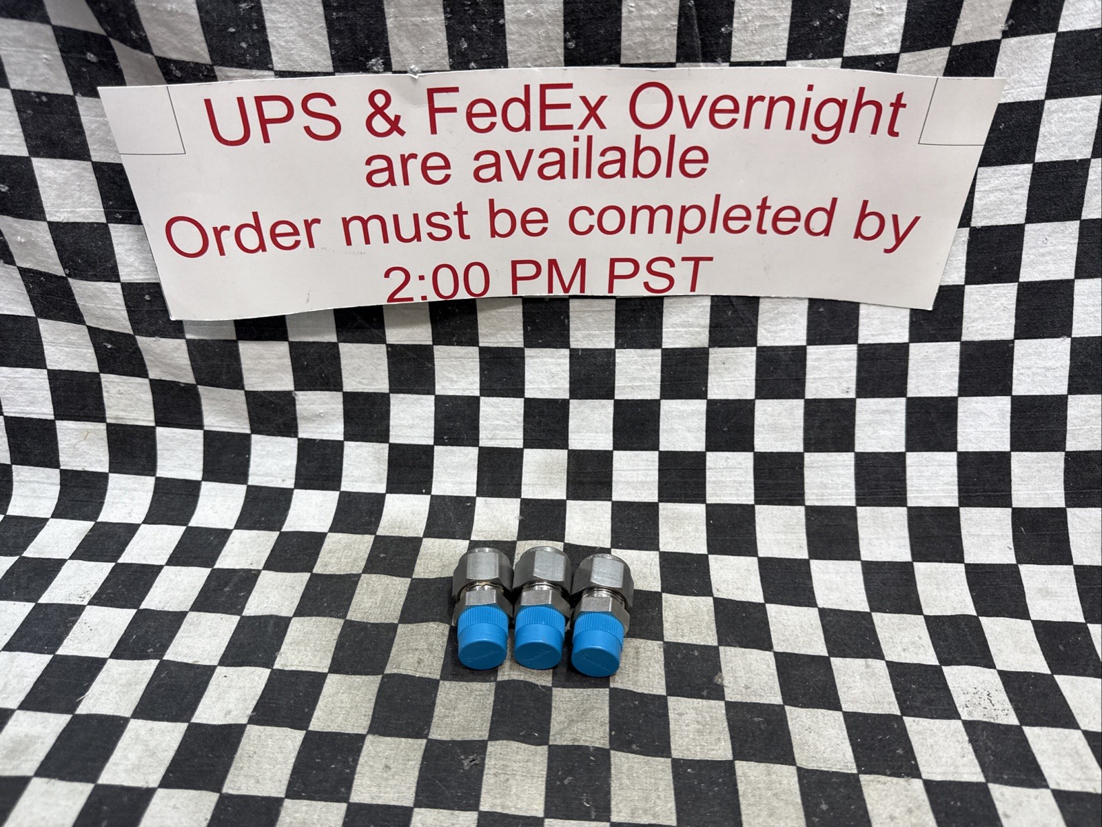 SWAGELOK SS-810-1-6, SS81016, 1/2″ TUBE X 3/8″ NPT, Lot Of 3, SHIPSAMEDAY #LA8